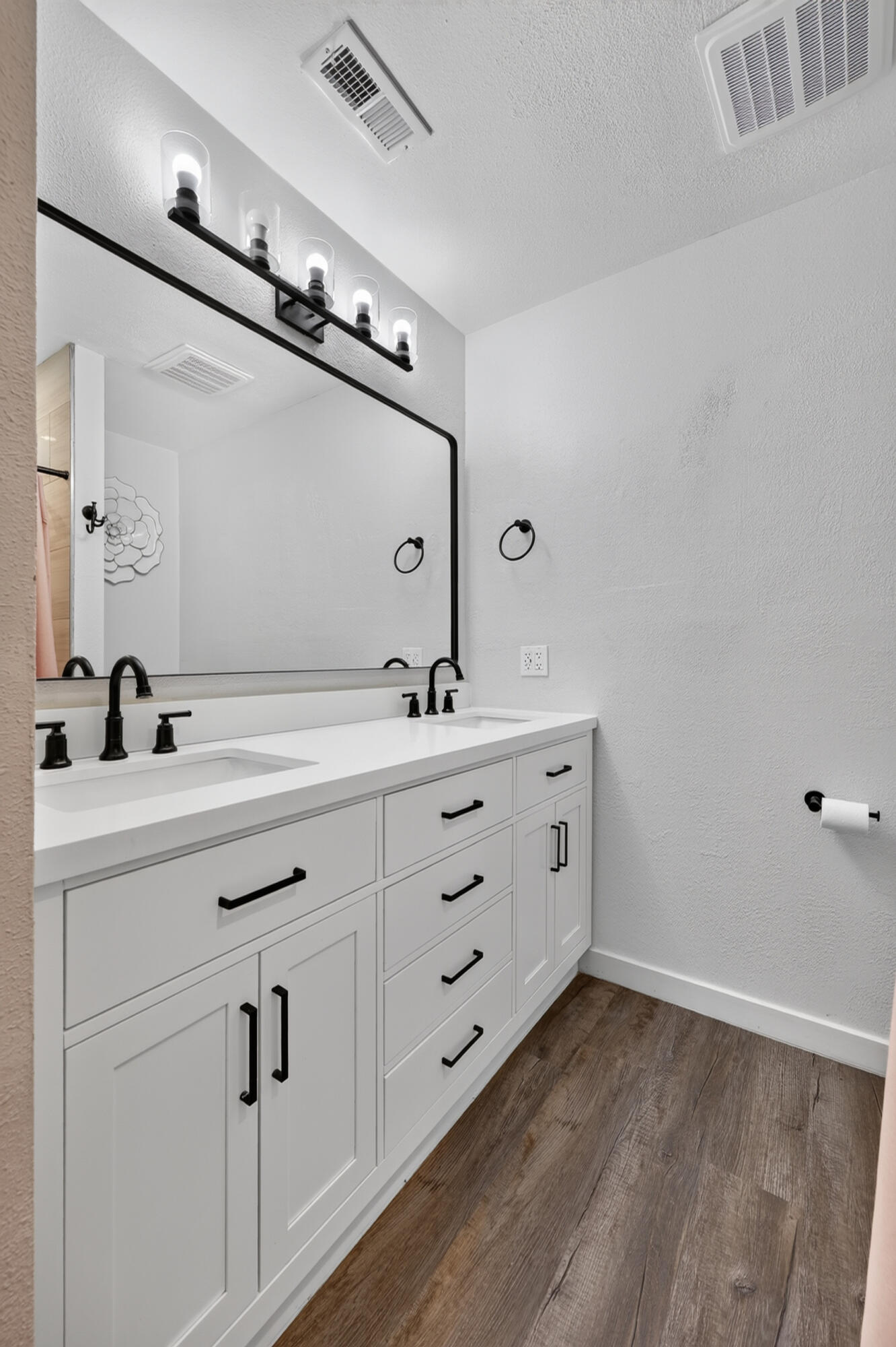 Photo 20 — 5817 Western Trail NW
