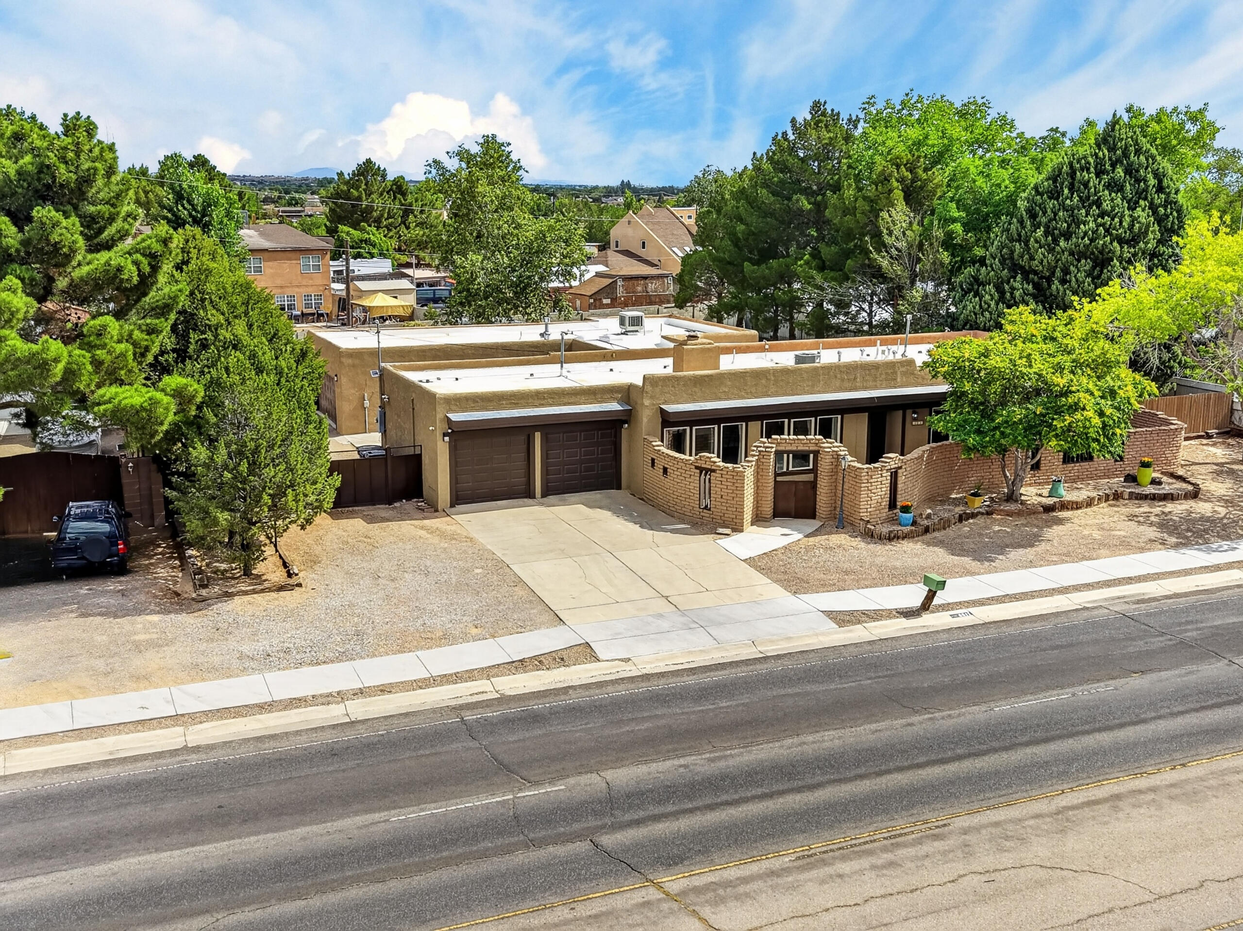 Photo 4 — 5817 Western Trail NW
