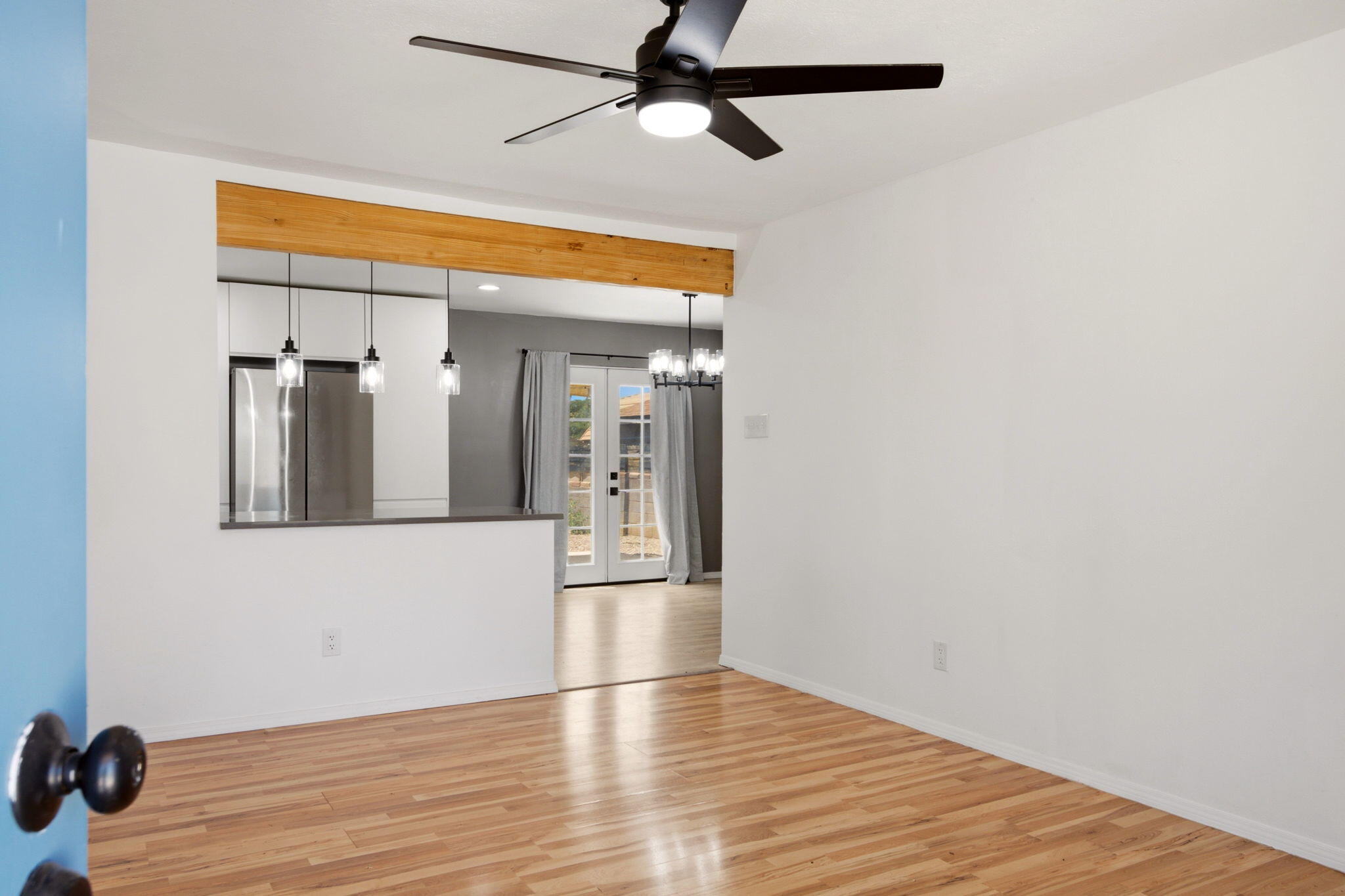 Photo 12 — 11608 Clifford Avenue NE