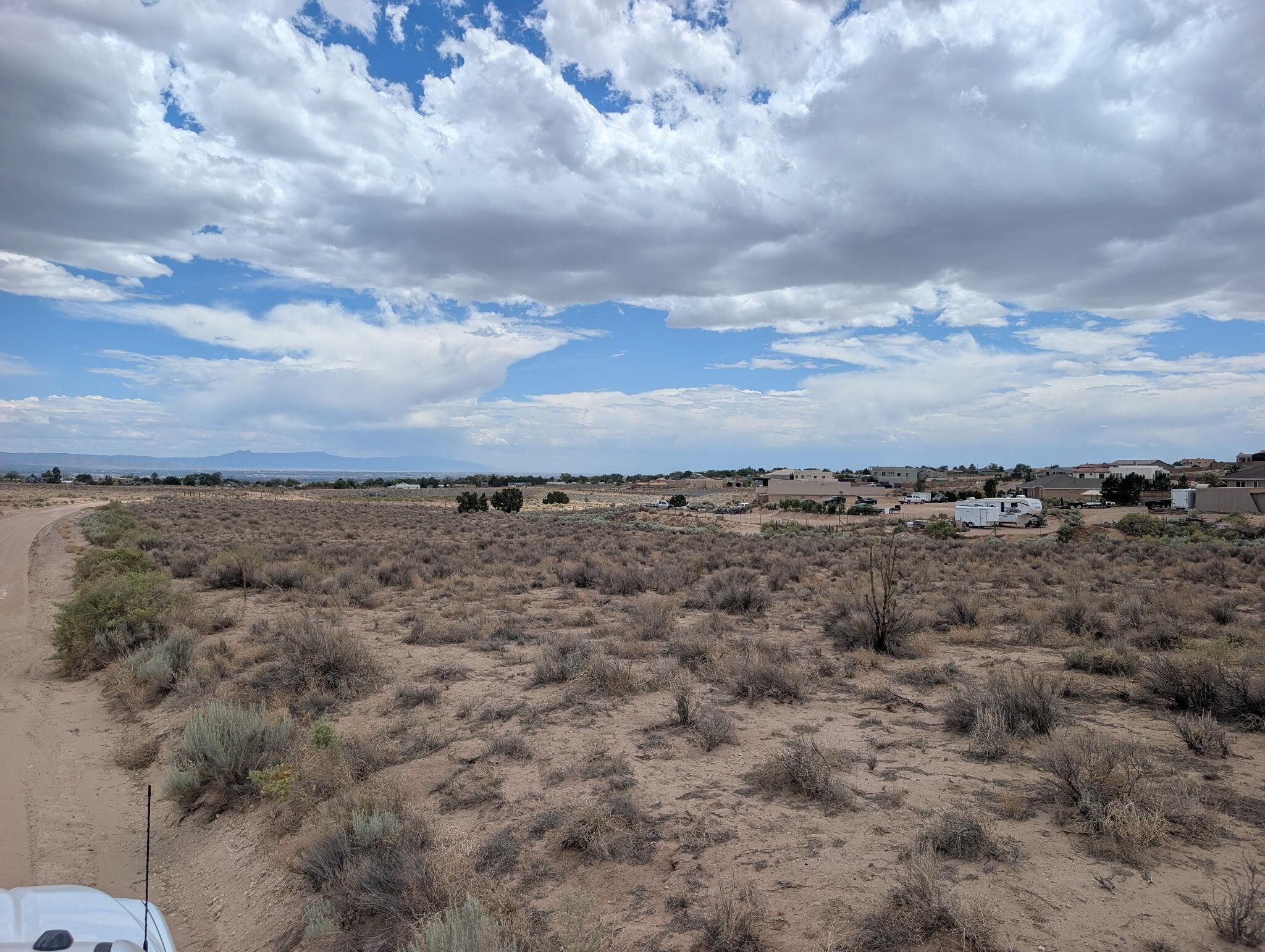 Photo 4 — 601 Acicate Road NE