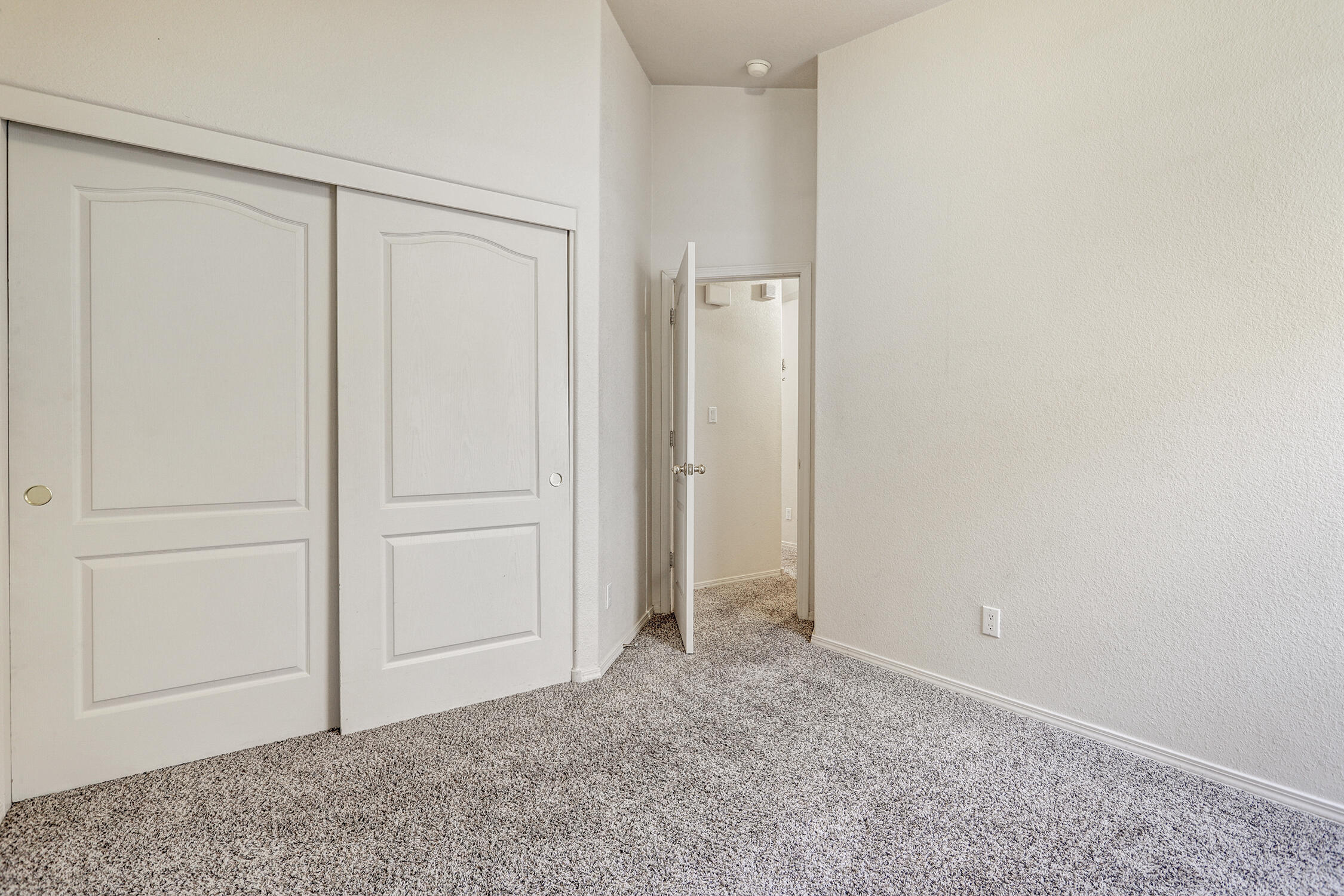 Photo 13 — 8608 Bluff Springs Drive NE