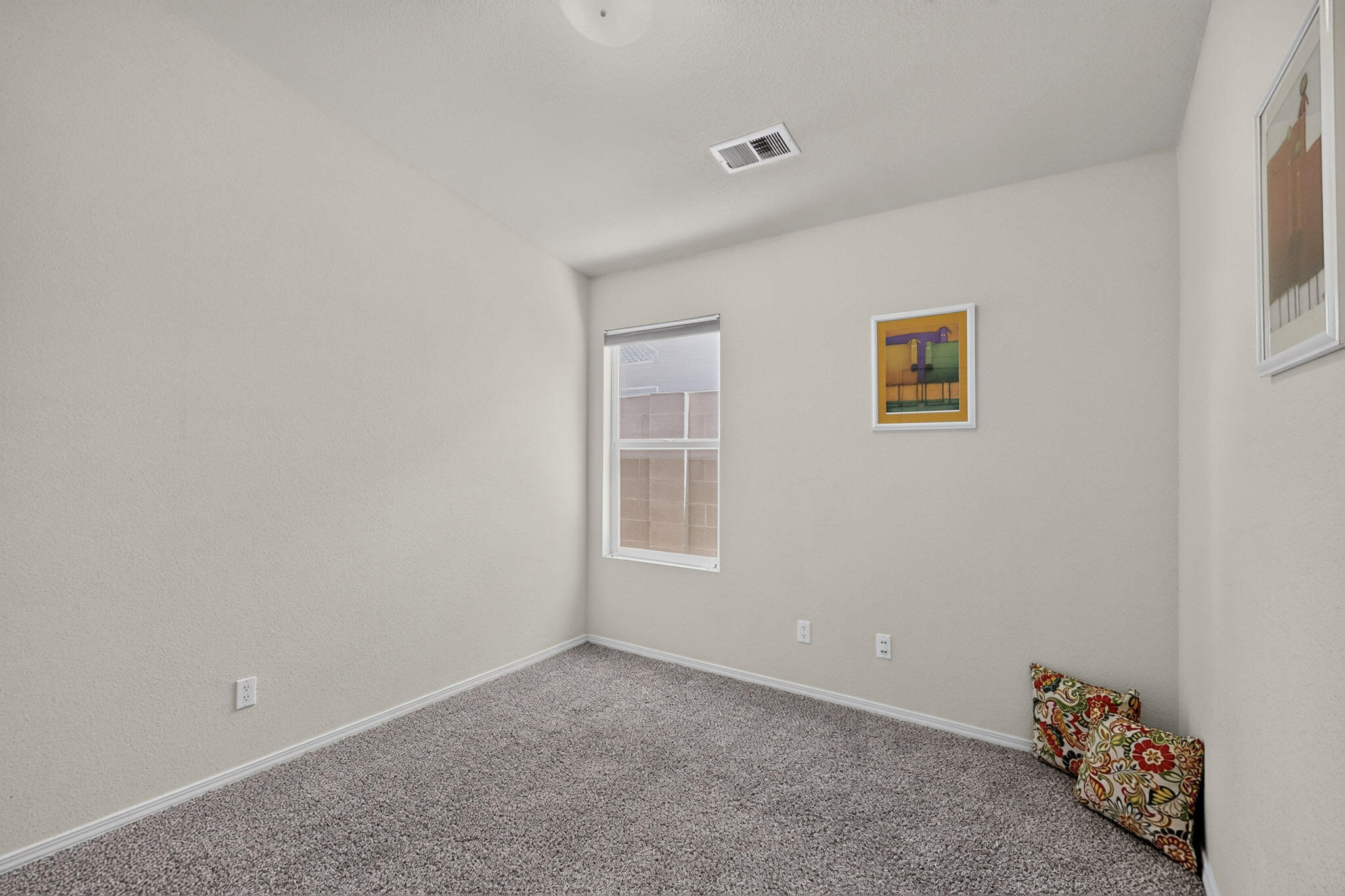 Photo 12 — 8608 Bluff Springs Drive NE