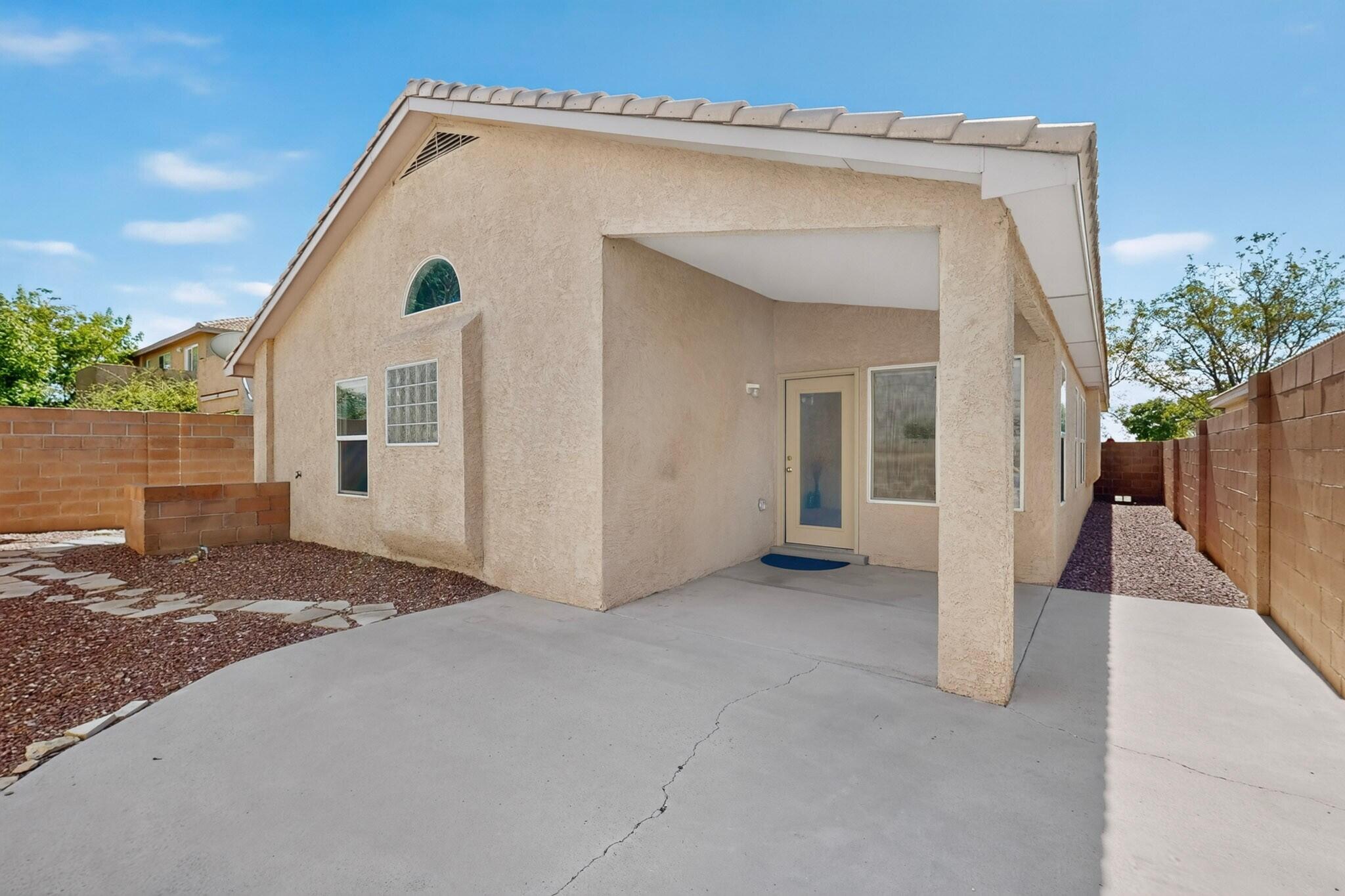 Photo 5 — 8608 Bluff Springs Drive NE
