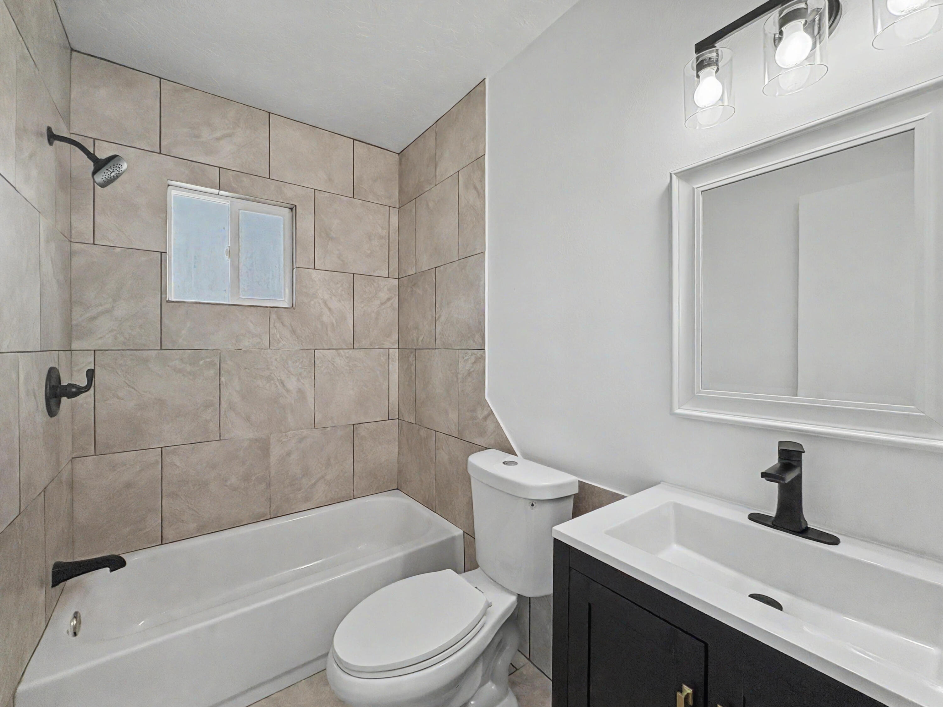 Photo 14 — 2800 Duranes Road NW