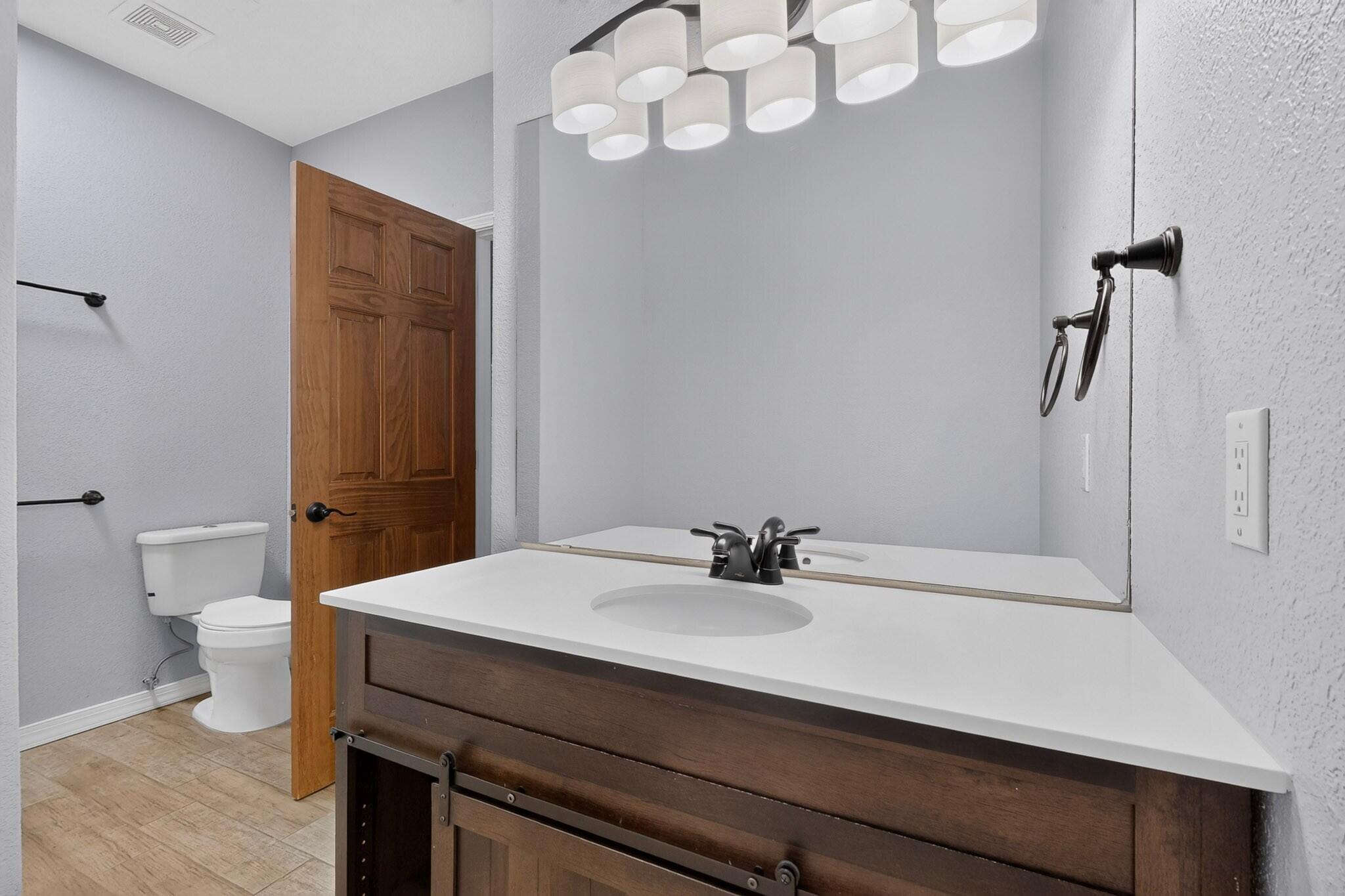 Photo 18 — 12213 Mirandy Court NE