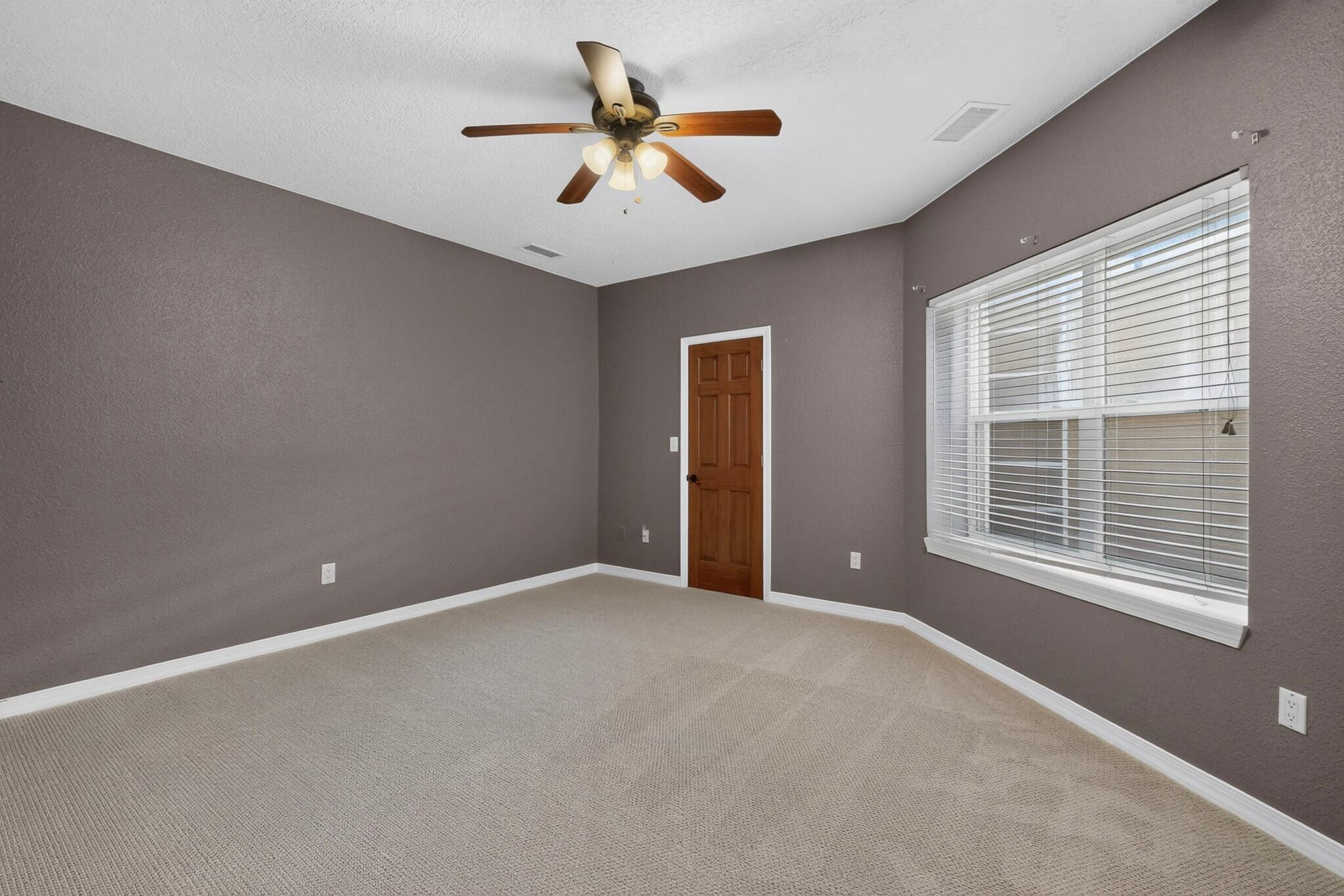 Photo 16 — 12213 Mirandy Court NE