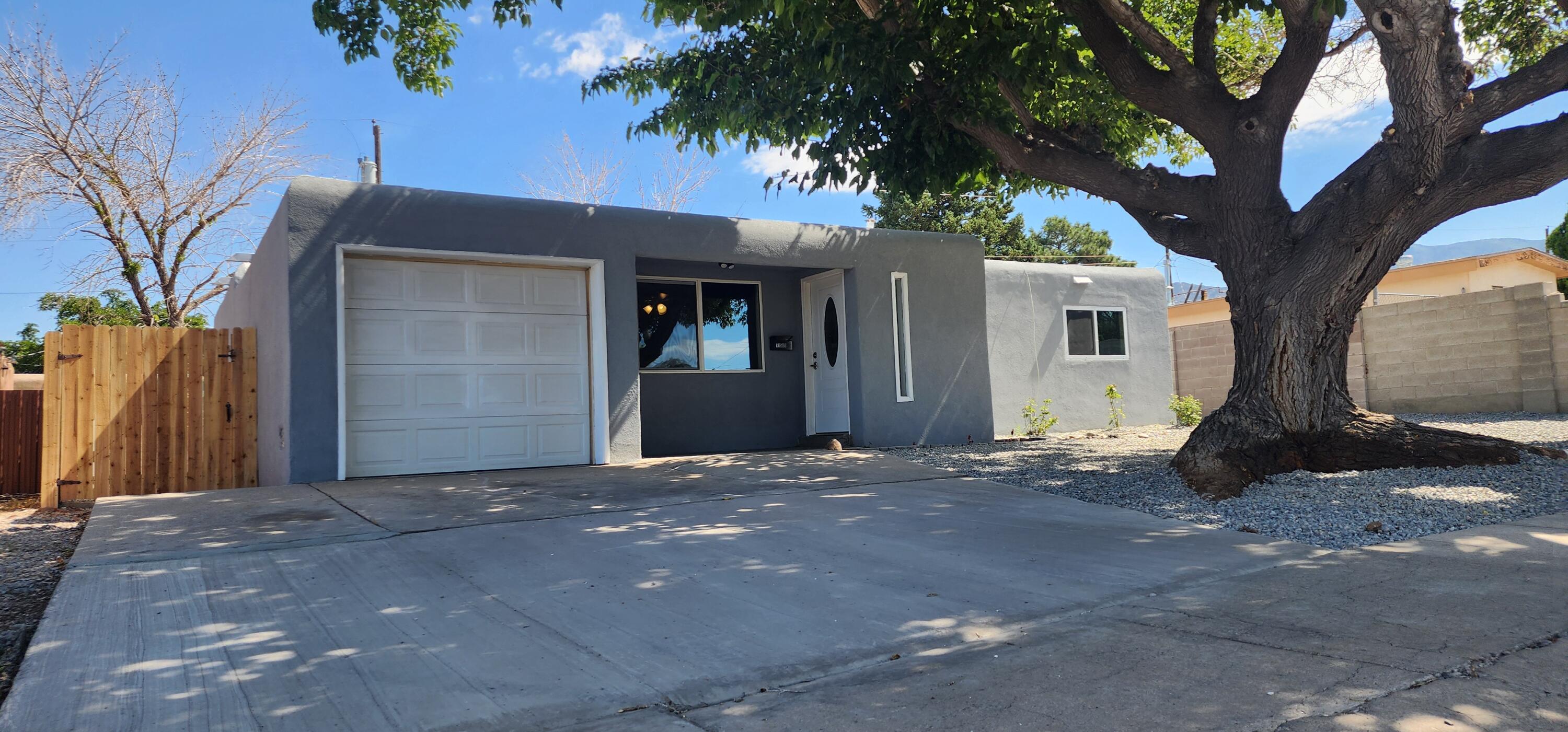 11509 Angelina Place NE, Albuquerque, NM 87123