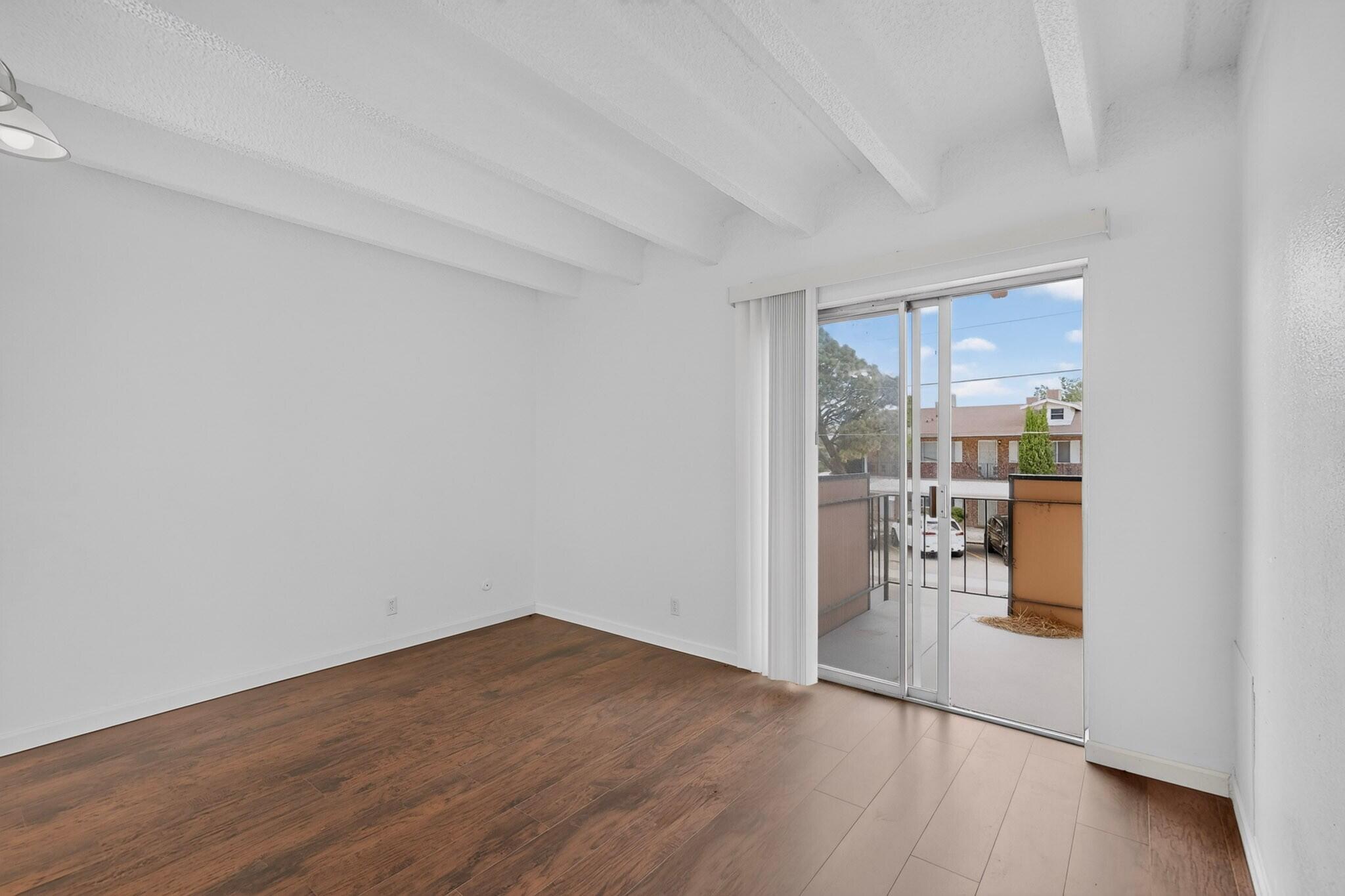 Photo 10 — 1100 Alvarado Drive SE APT 202