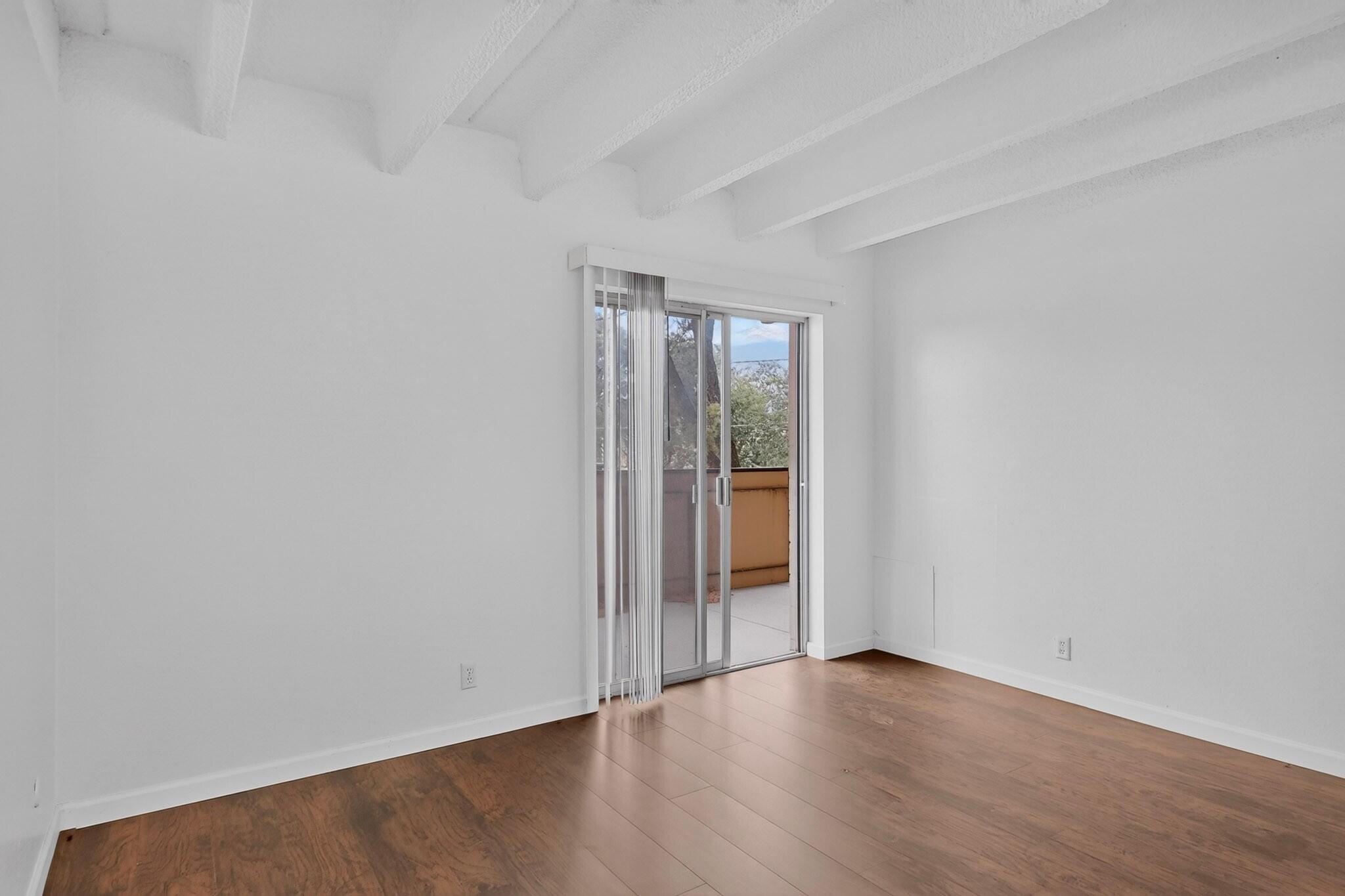 Photo 9 — 1100 Alvarado Drive SE APT 202