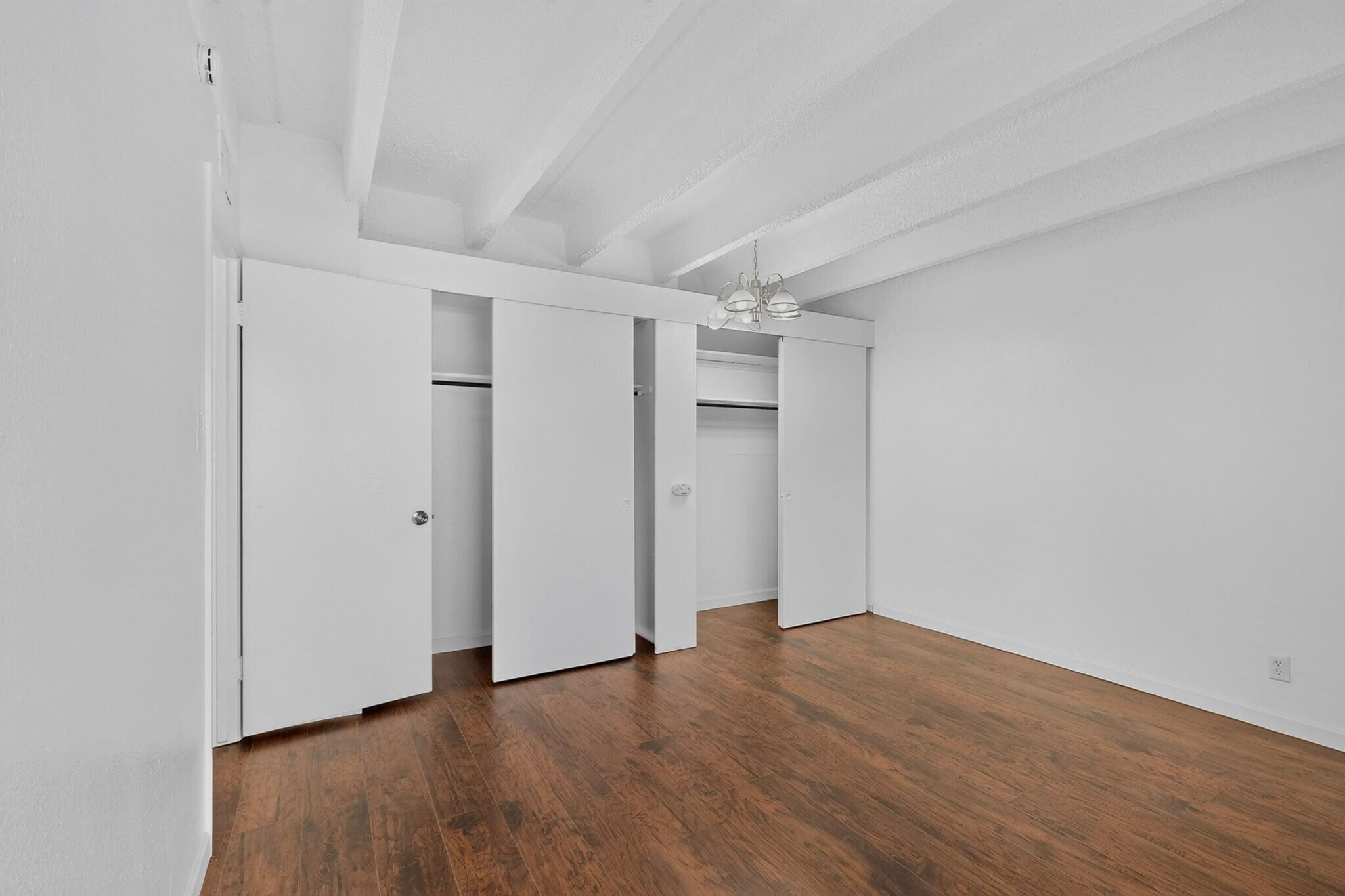 Photo 8 — 1100 Alvarado Drive SE APT 202