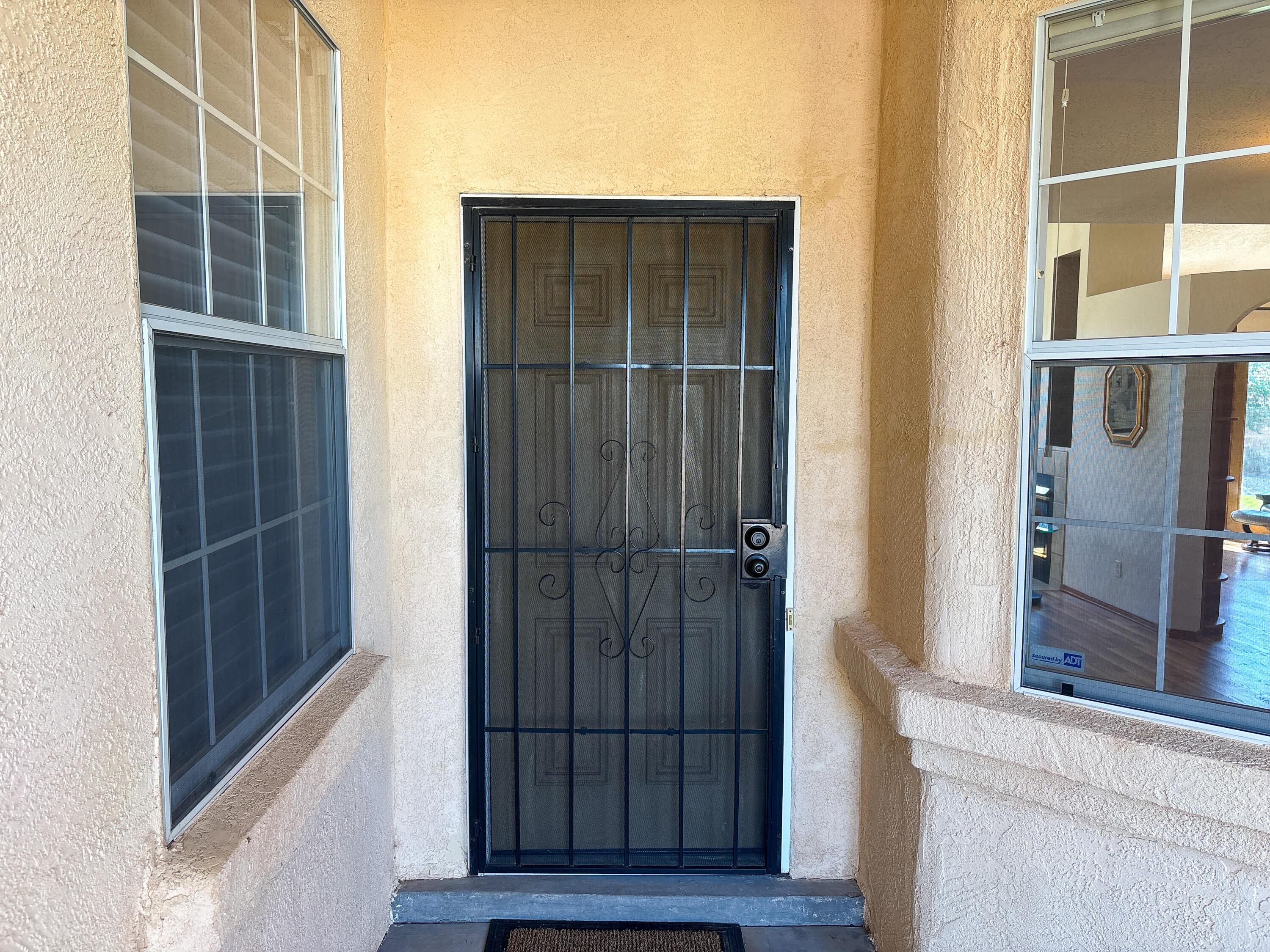 Photo 19 — 2613 Sandia Loop NE