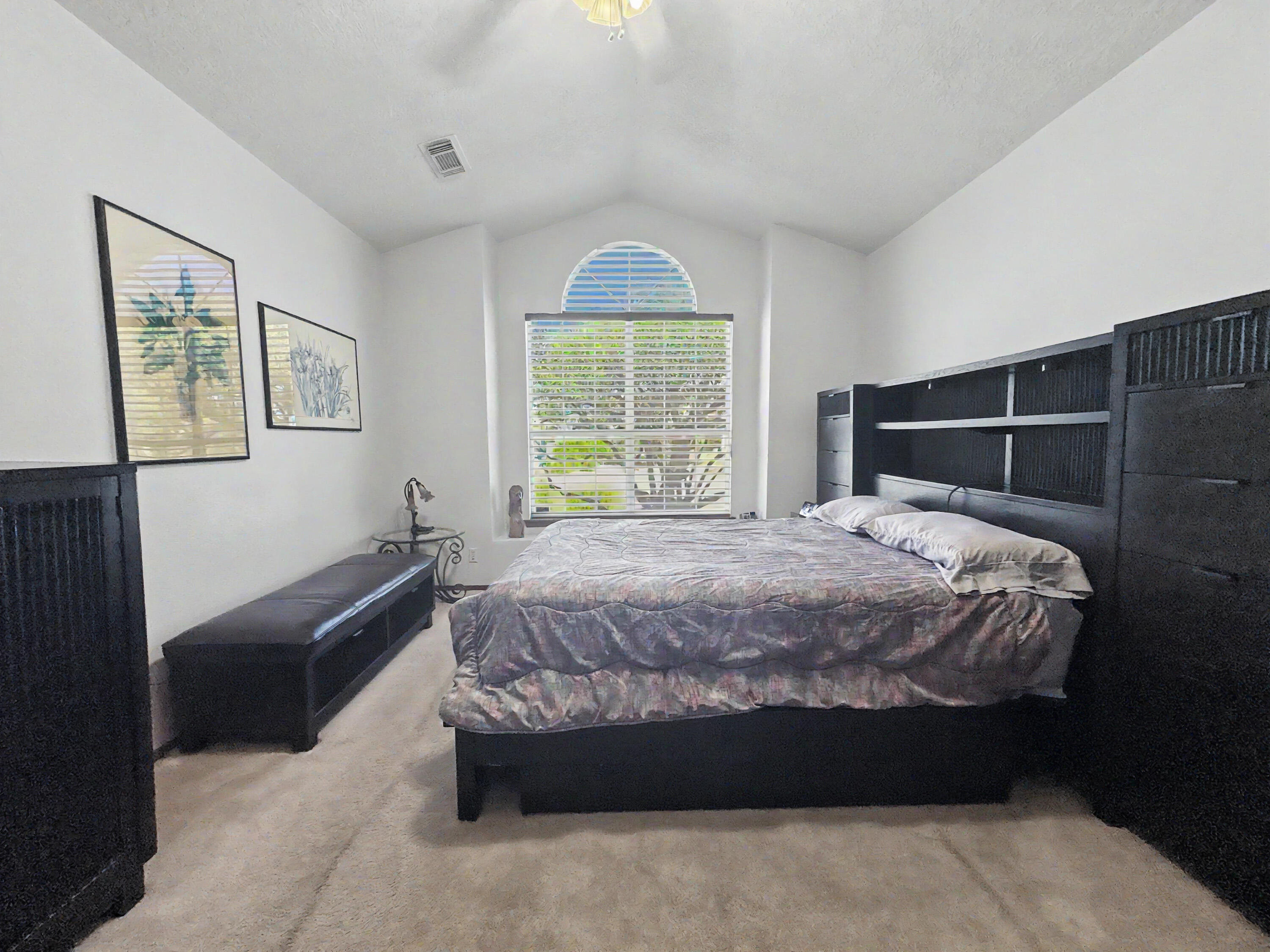 Photo 10 — 2613 Sandia Loop NE