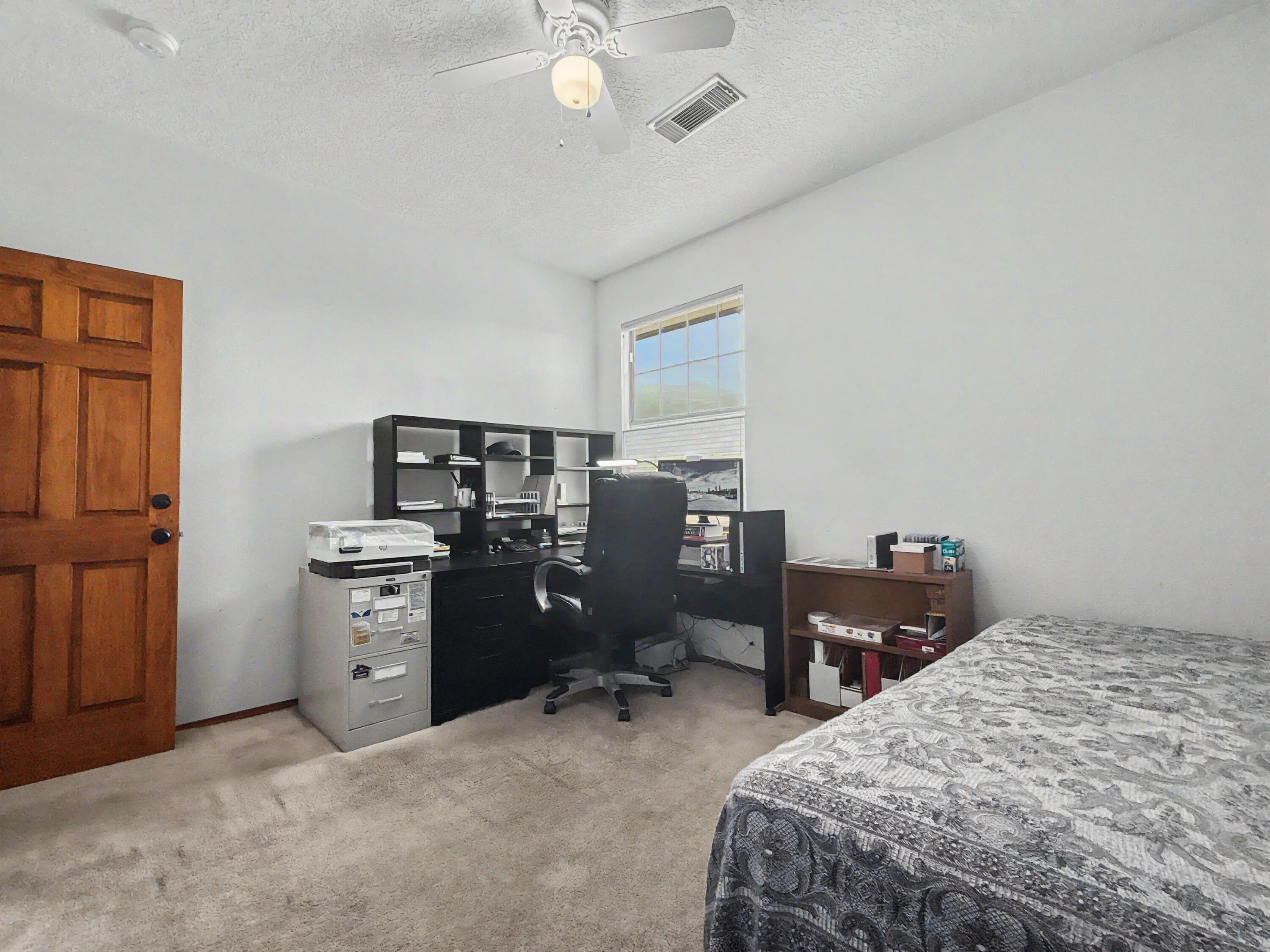 Photo 13 — 2613 Sandia Loop NE