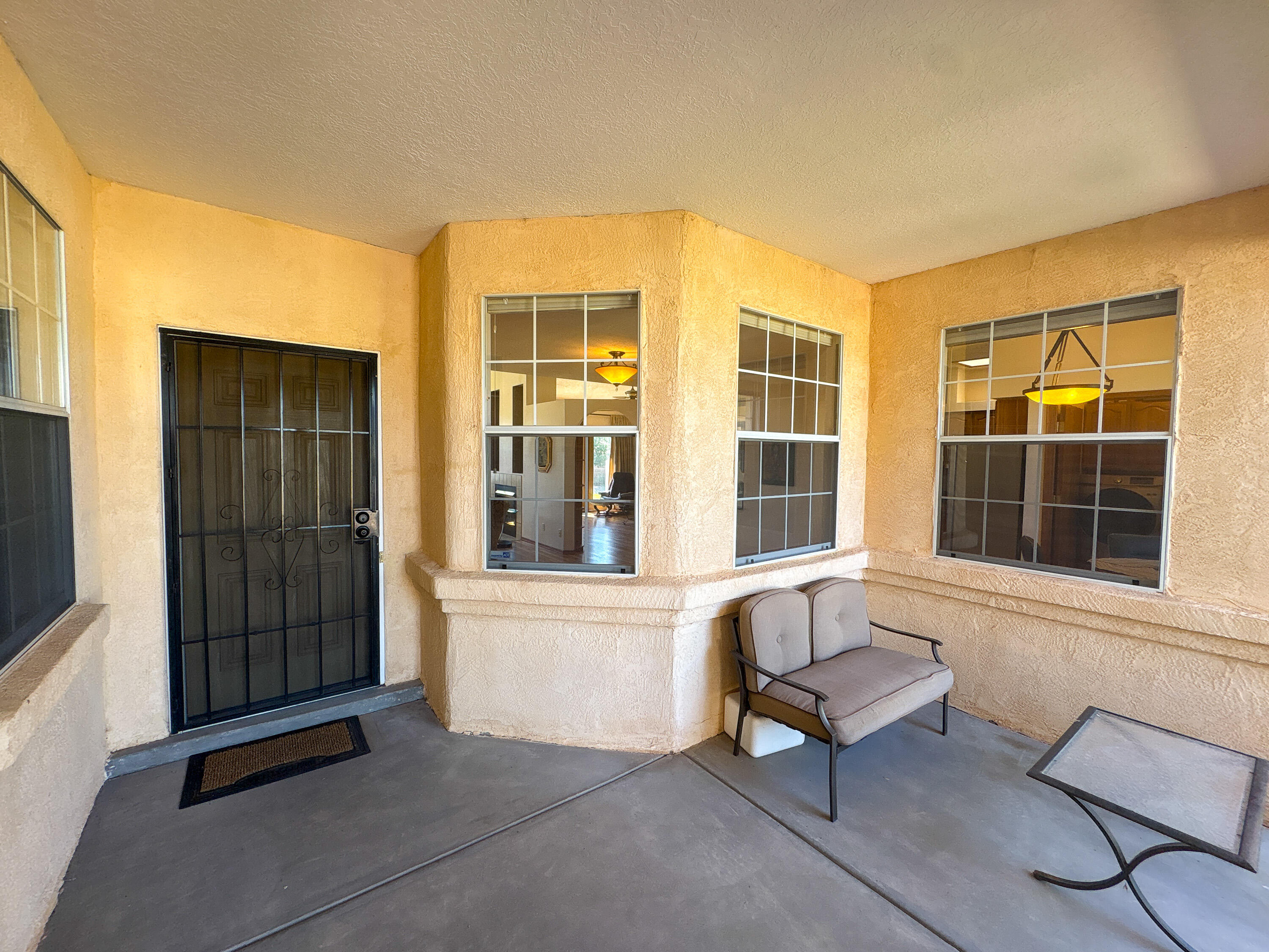 Photo 18 — 2613 Sandia Loop NE
