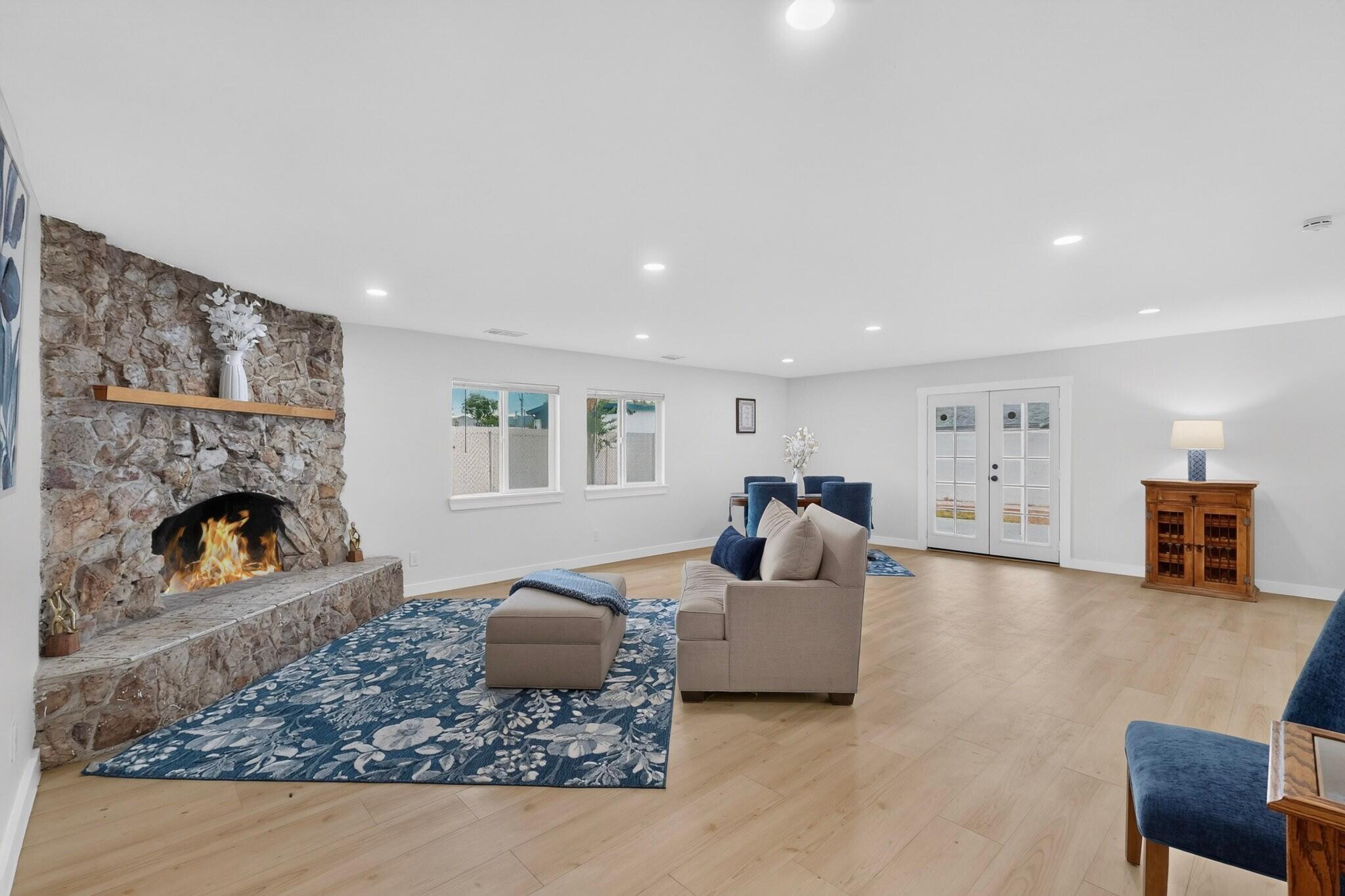 1108 Wade Circle NE