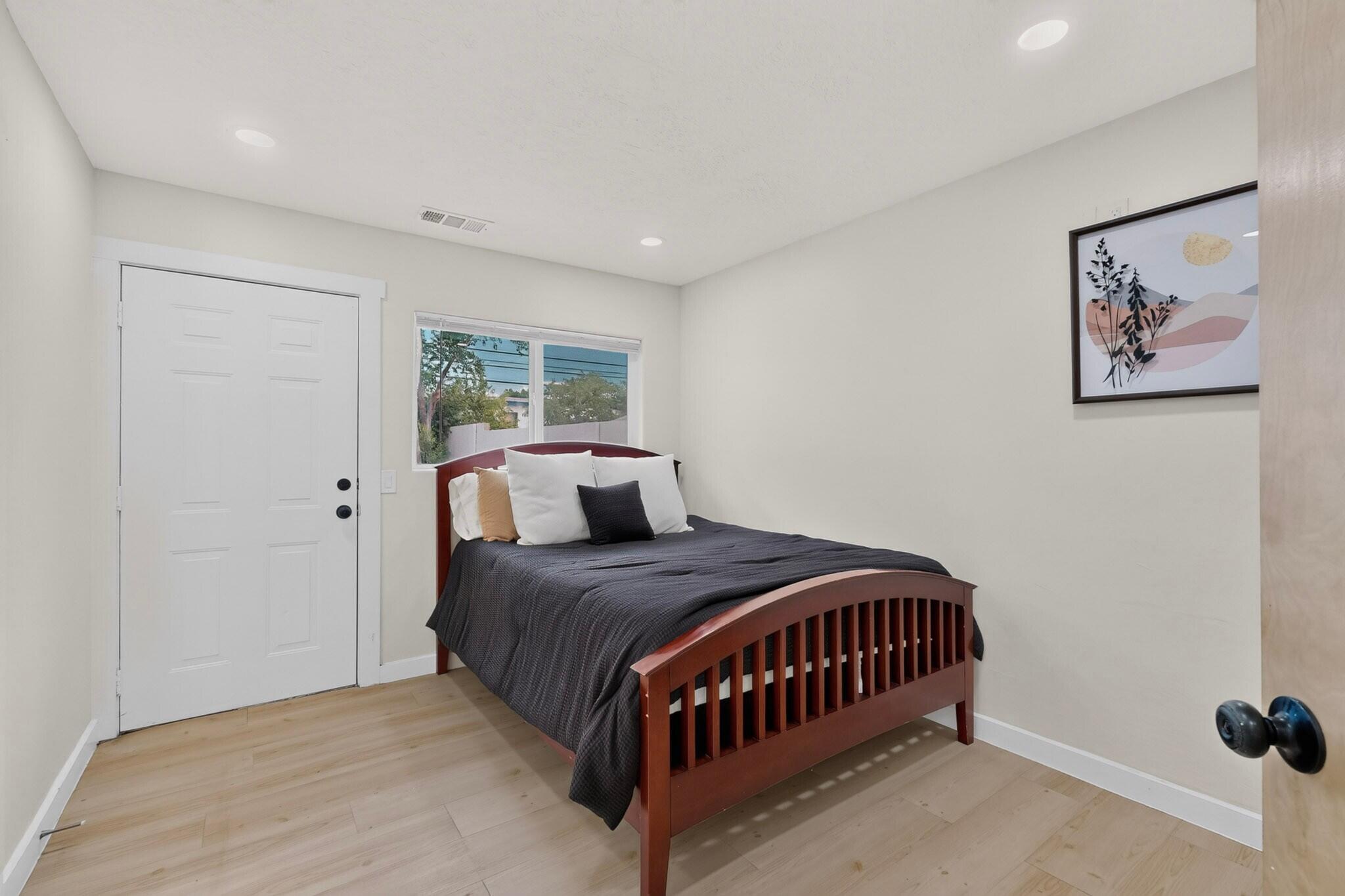 Photo 17 — 1108 Wade Circle NE
