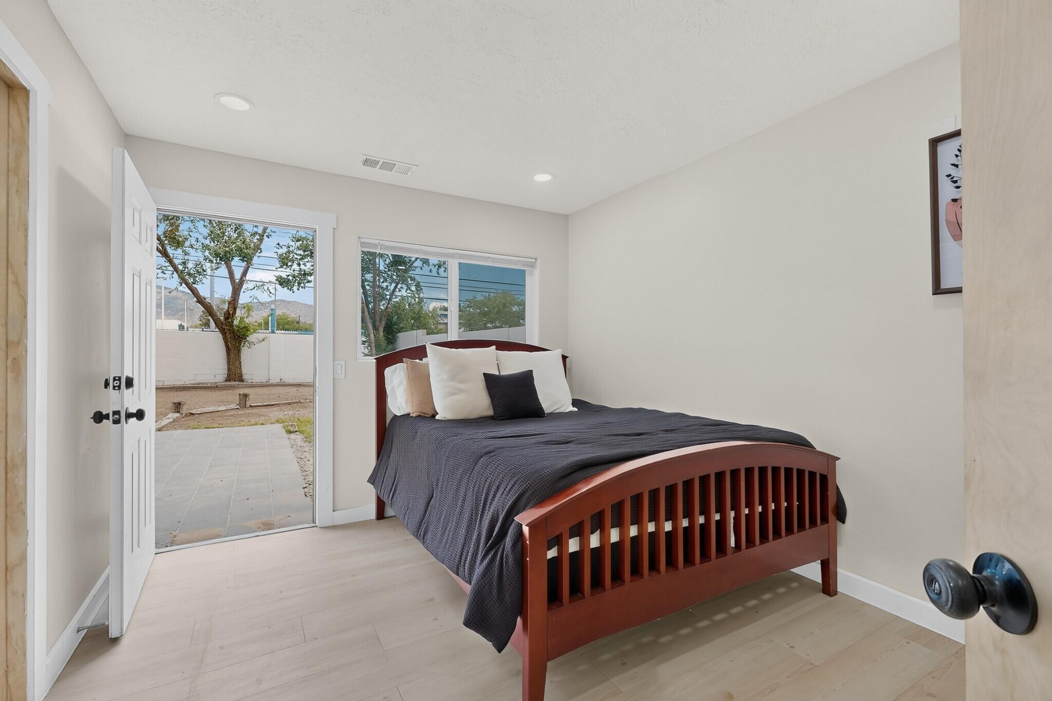 Photo 18 — 1108 Wade Circle NE