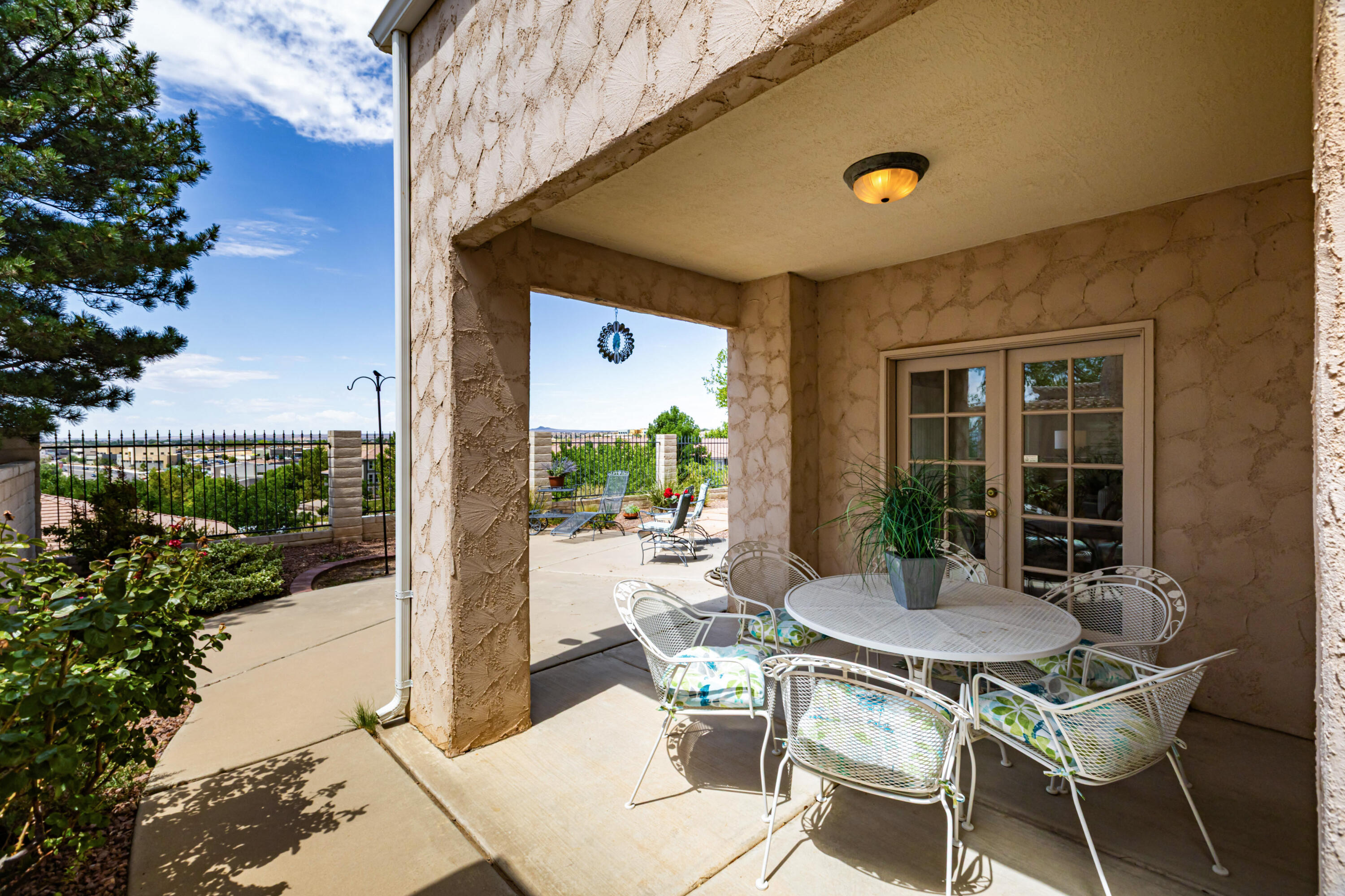 Photo 12 — 4612 Miramar Drive NW