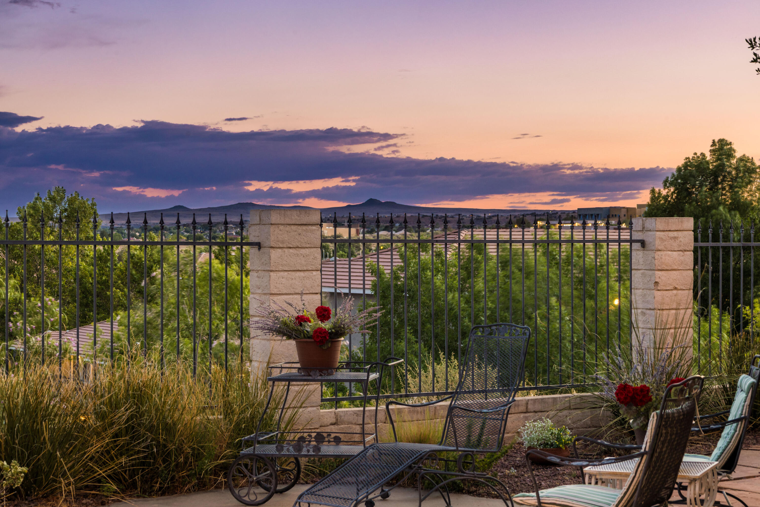 Photo 17 — 4612 Miramar Drive NW