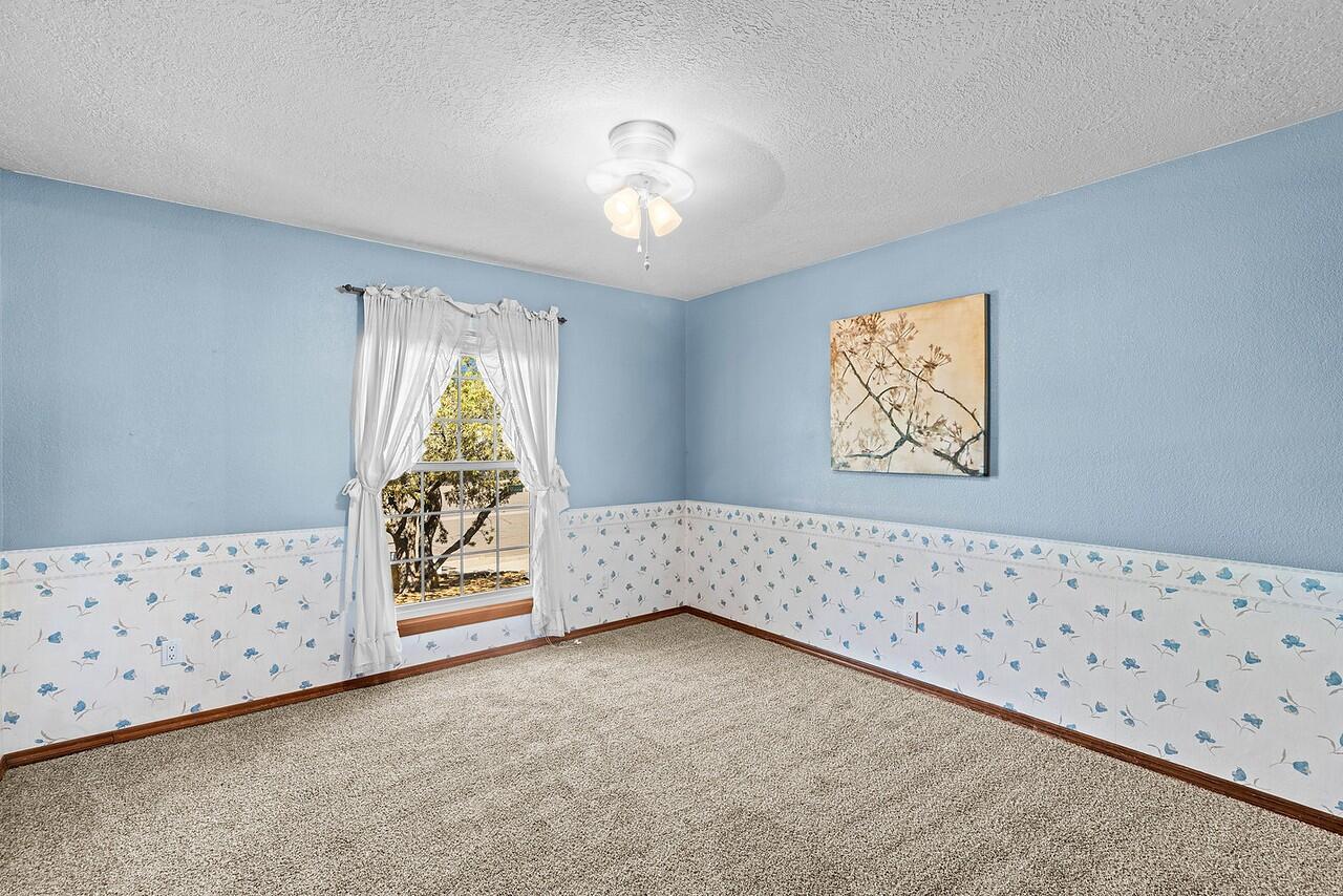 Photo 13 — 4112 Blue Ridge Place NE