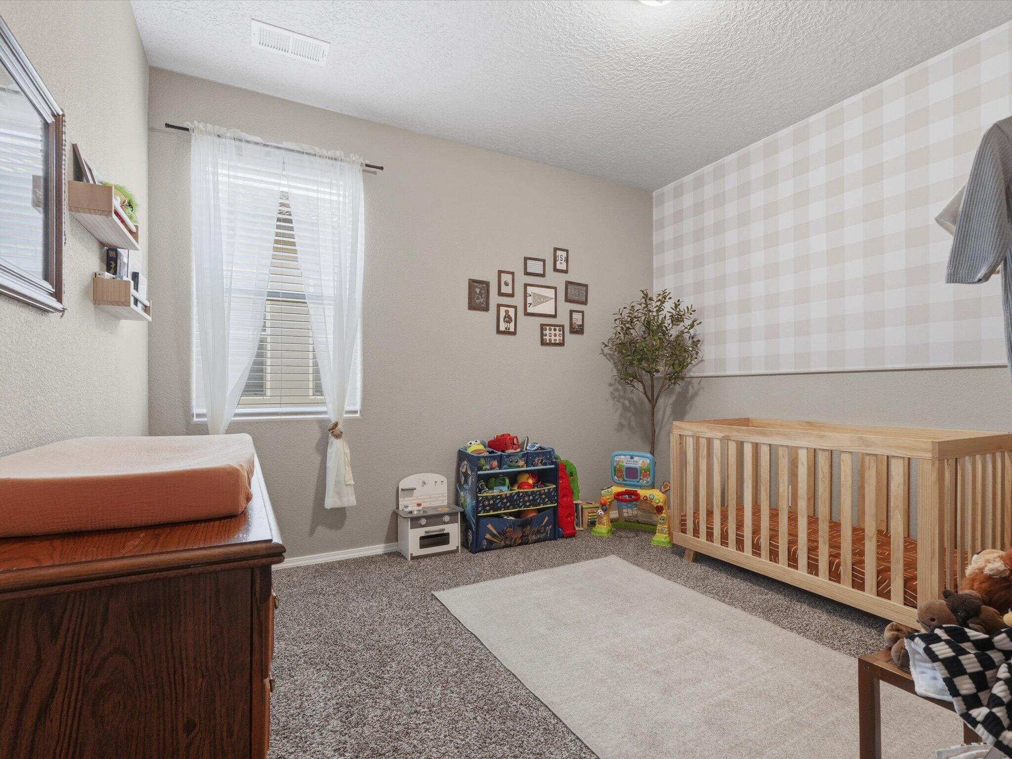 Photo 13 — 3179 Kunzita Street SE