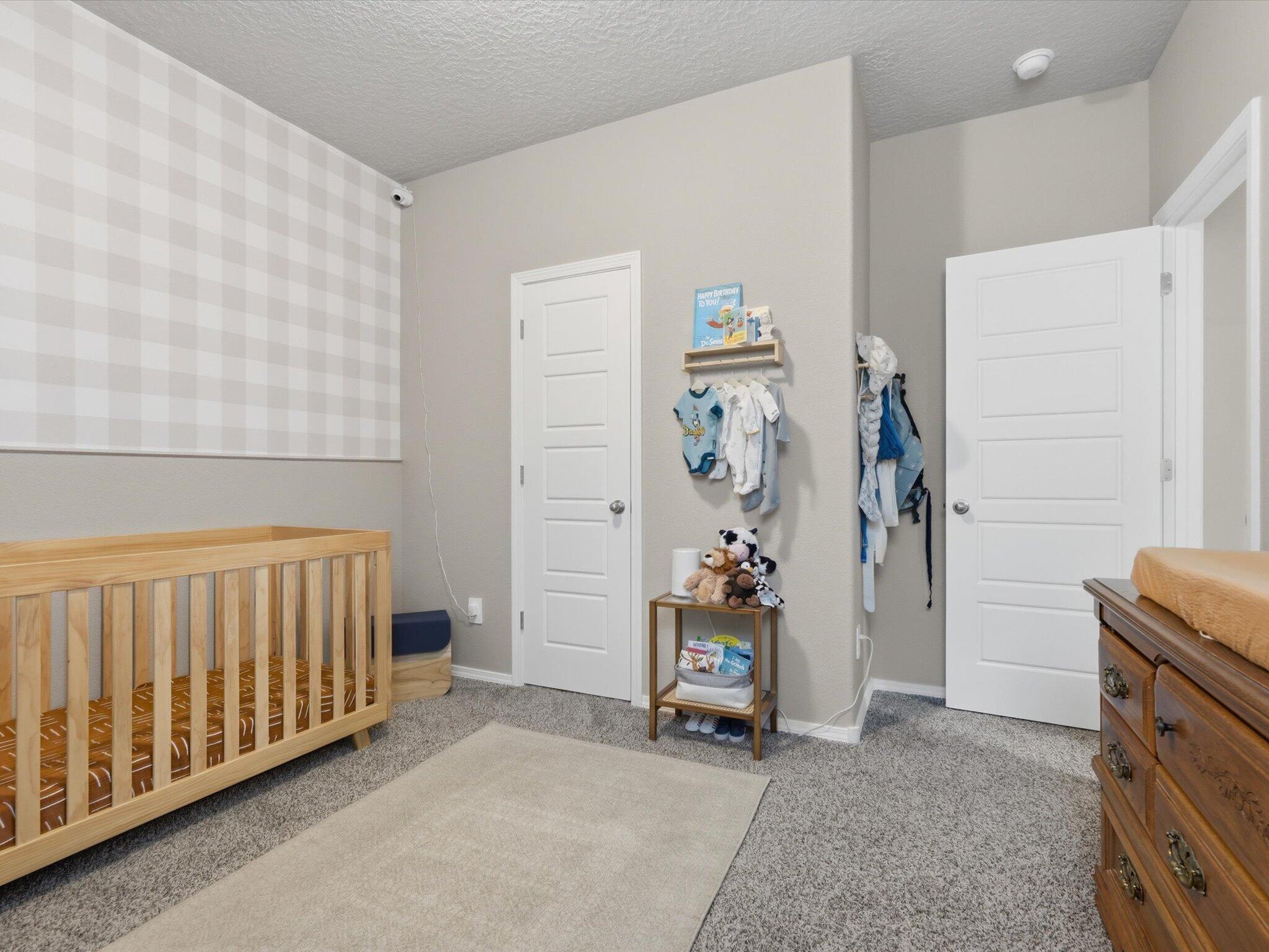 Photo 14 — 3179 Kunzita Street SE