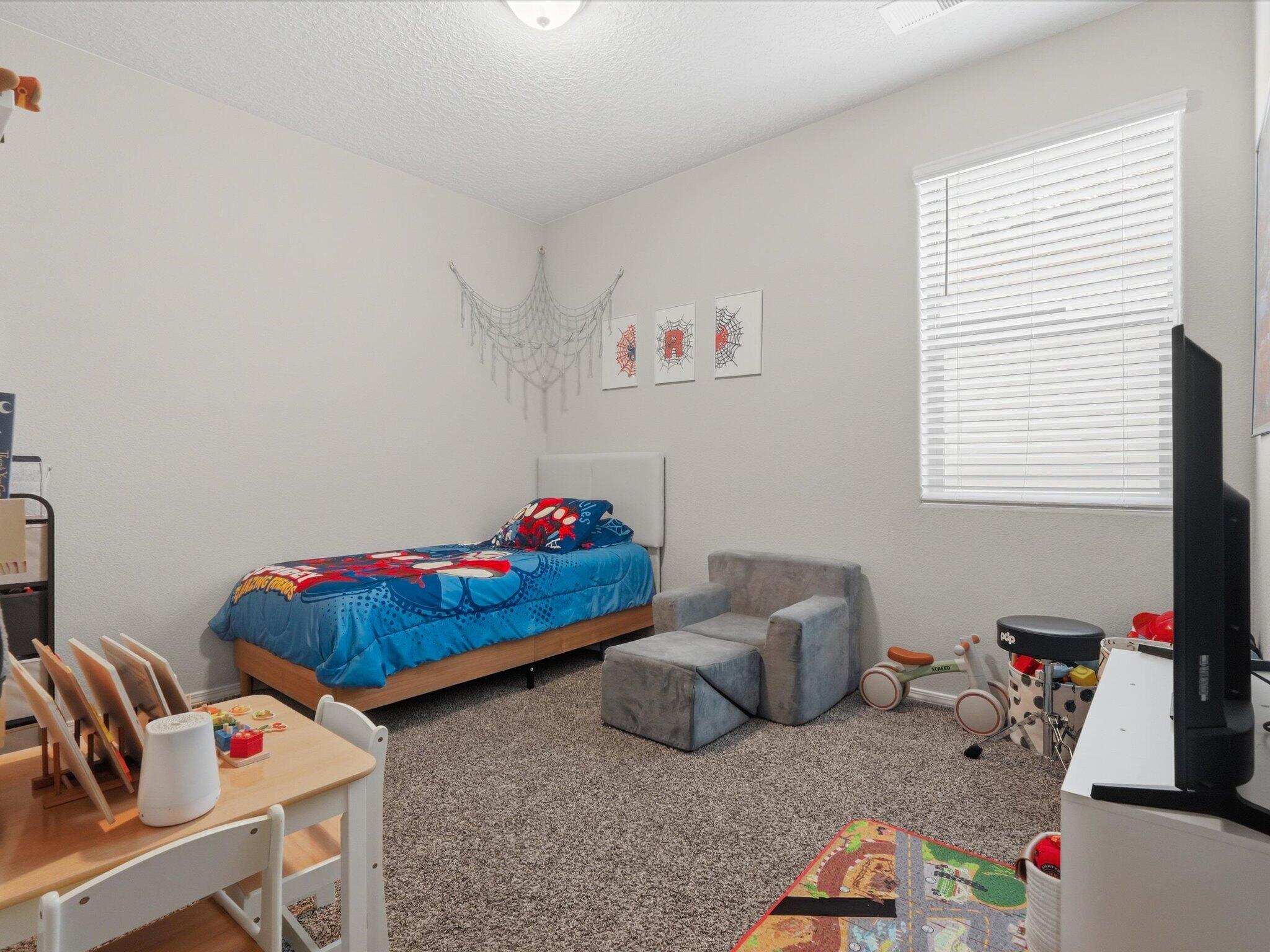 Photo 15 — 3179 Kunzita Street SE