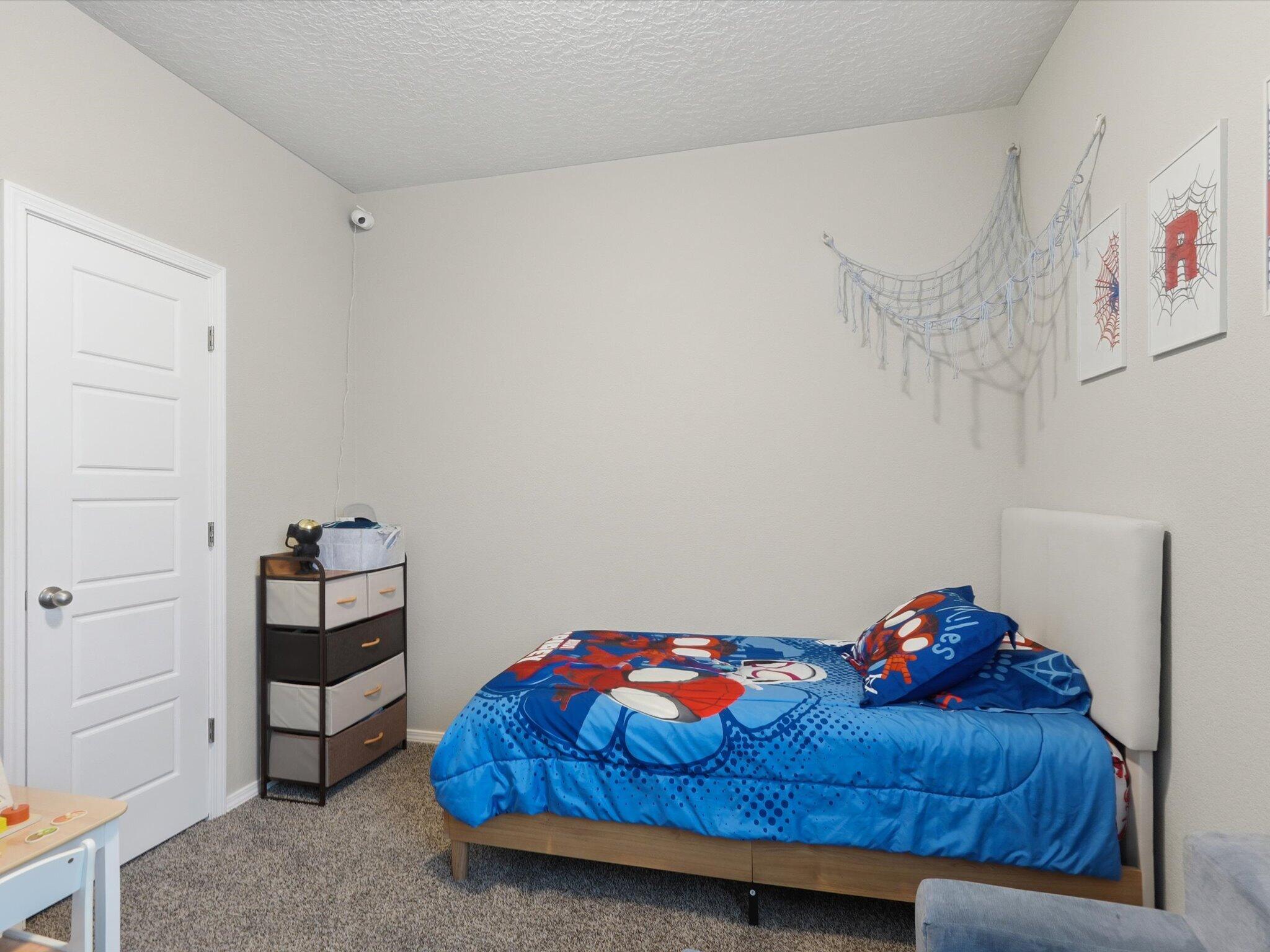 Photo 16 — 3179 Kunzita Street SE
