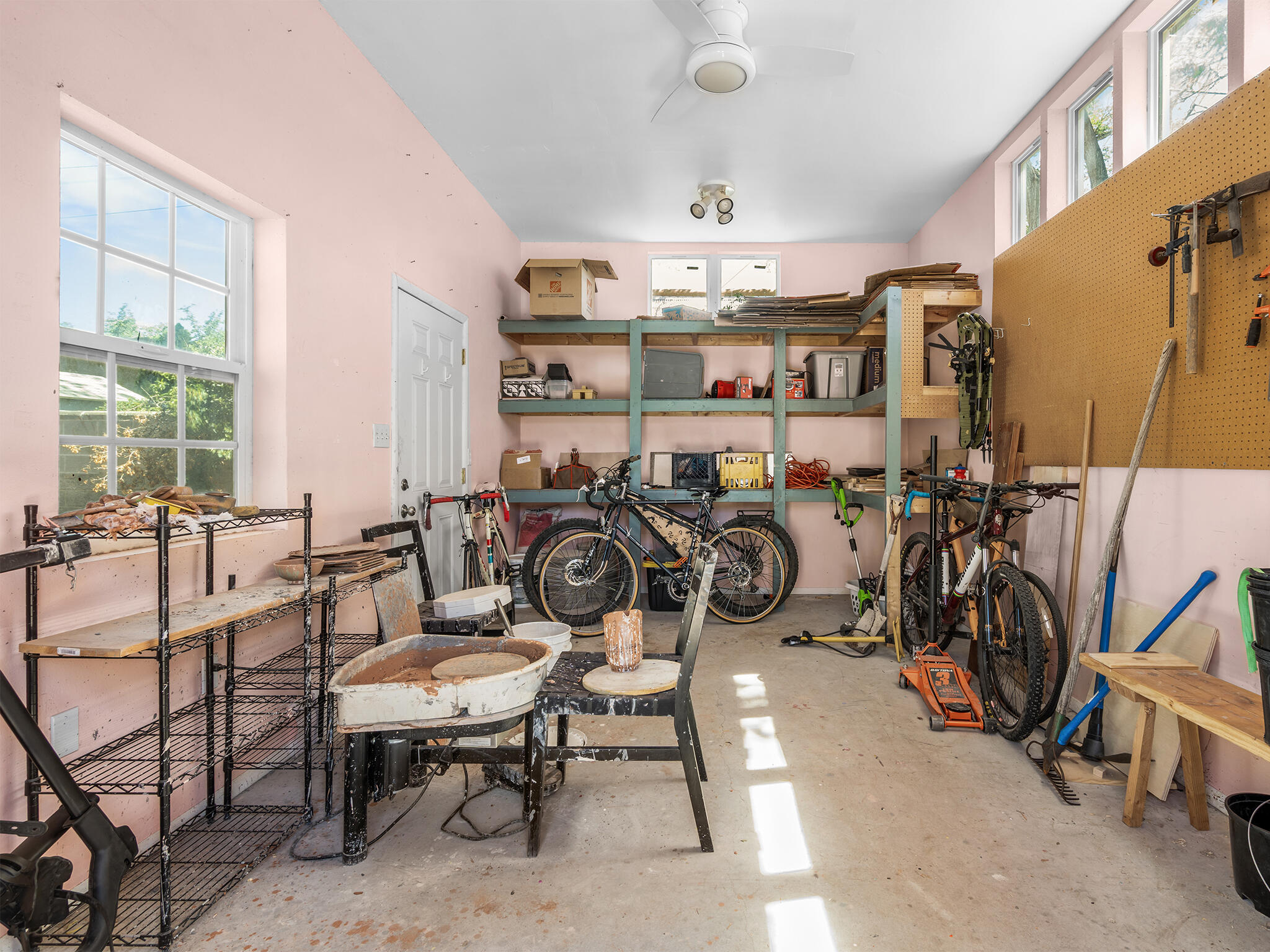 Photo 8 — 3924 Smith Avenue SE
