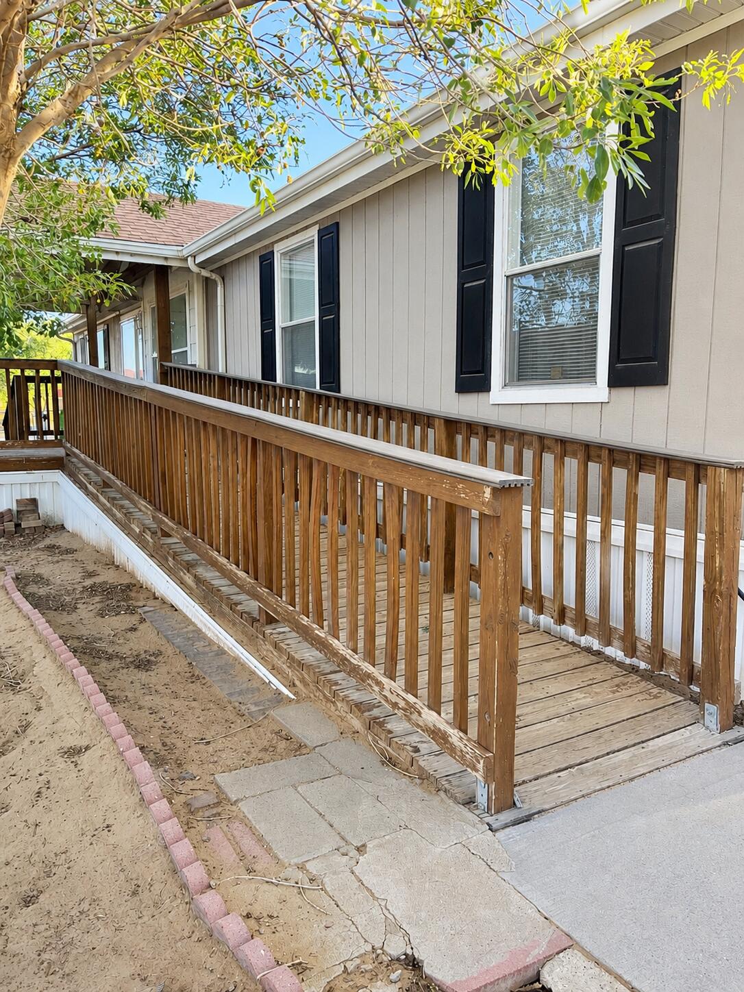 Photo 9 — 309 10th Avenue SW