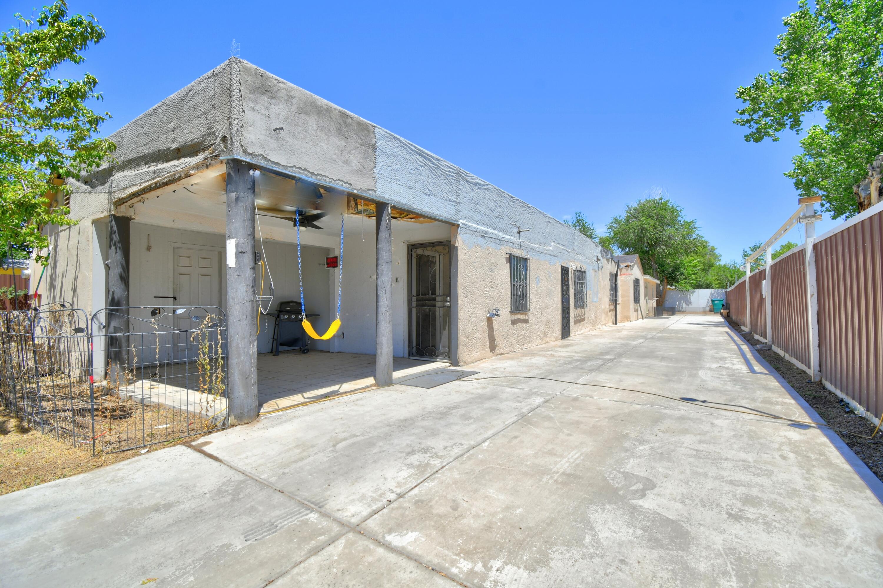 1508 Vito Romero Road SW, Albuquerque, NM 87105
