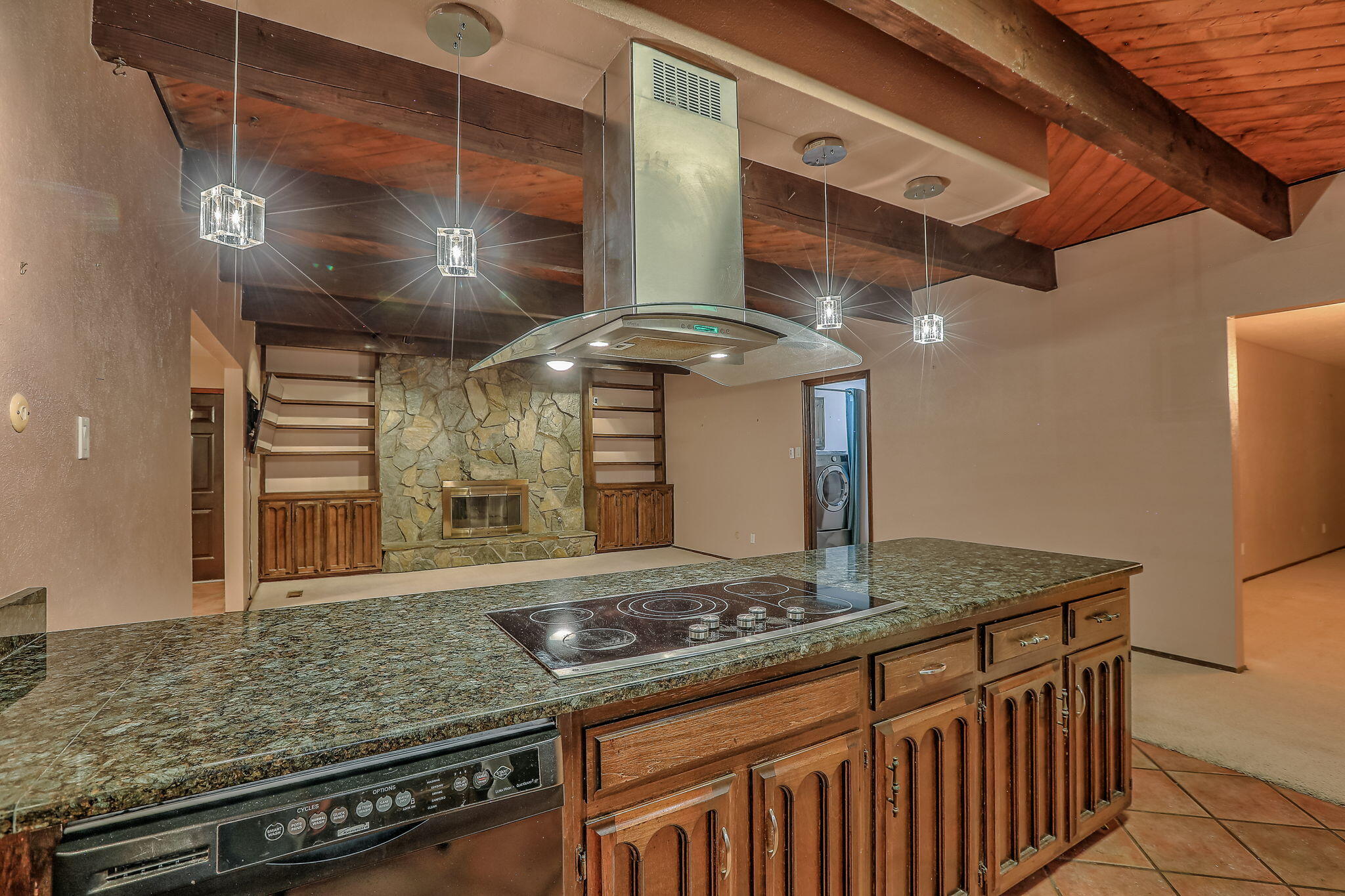 Photo 6 — 1131 Marigold Drive NE