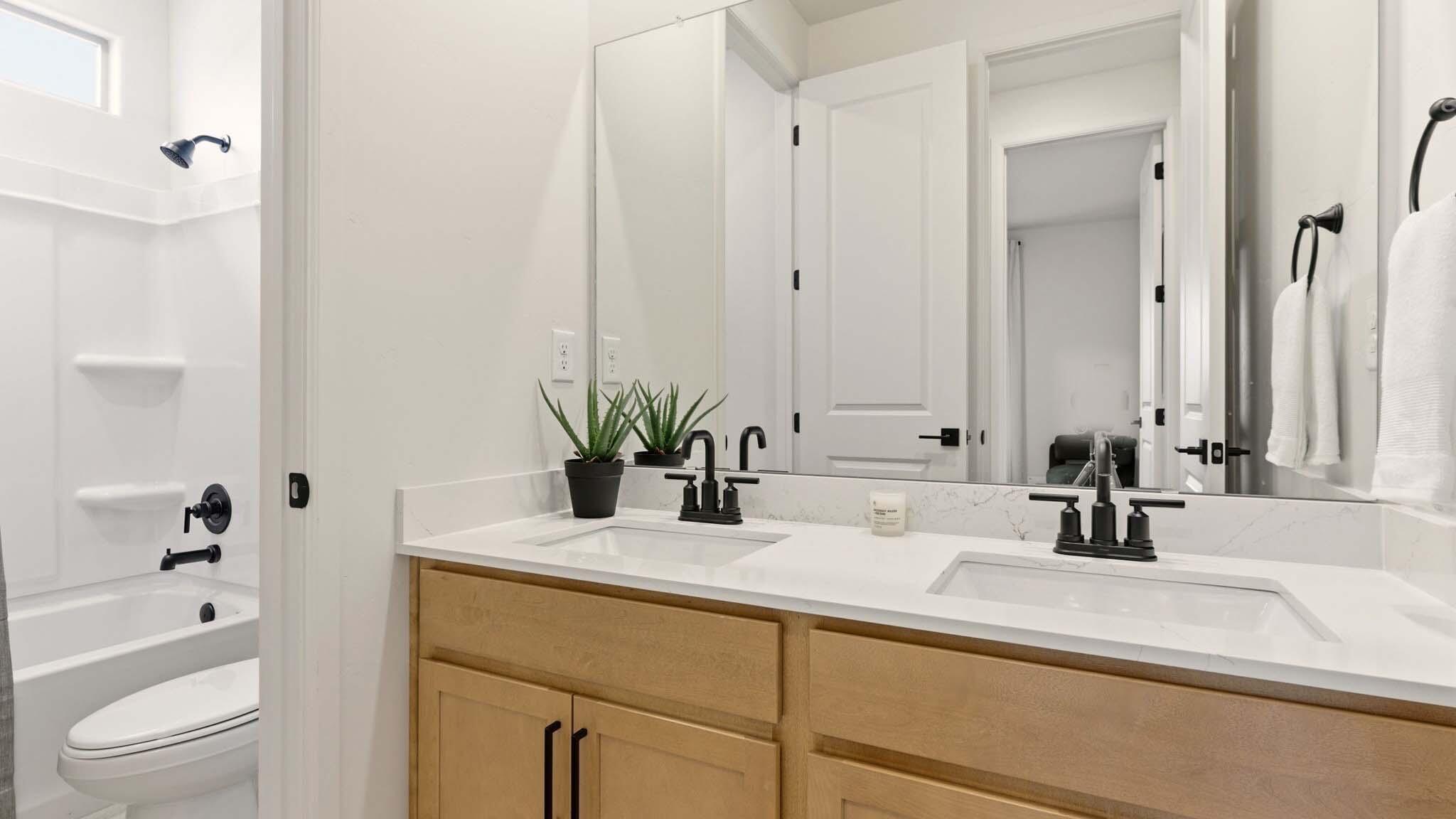 Photo 18 — 6028 Gilpin Drive SE