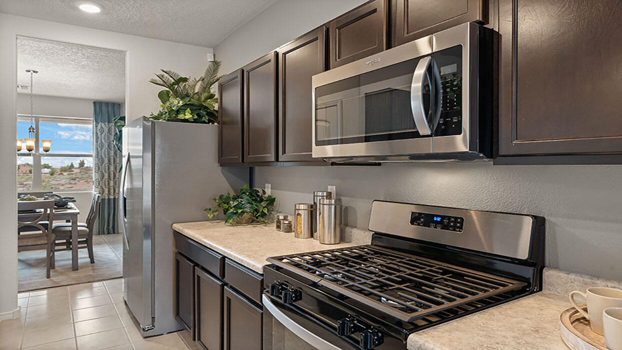 Photo 7 — 1499 Las Colinas Road NW