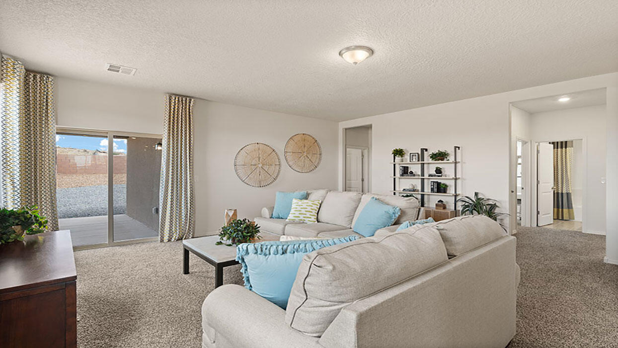 Photo 8 — 1499 Las Colinas Road NW