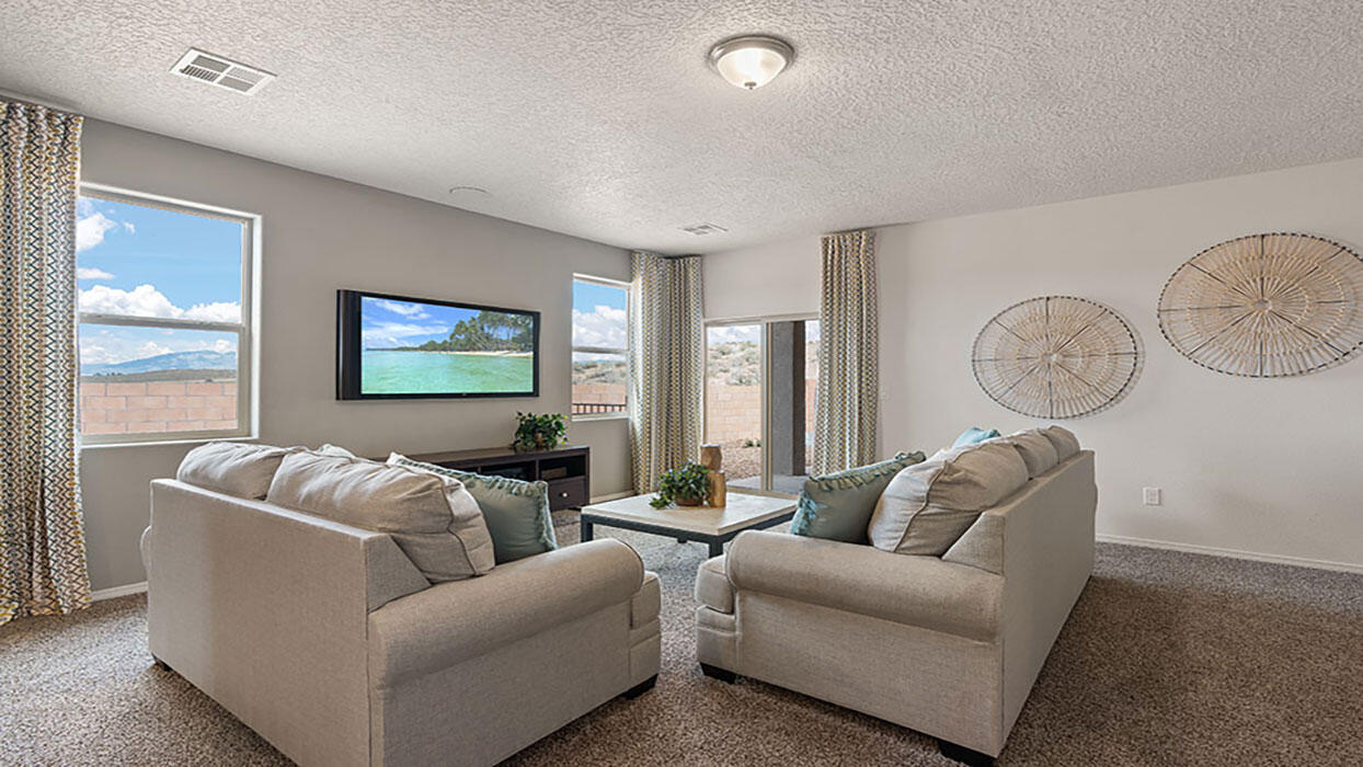 Photo 9 — 1499 Las Colinas Road NW