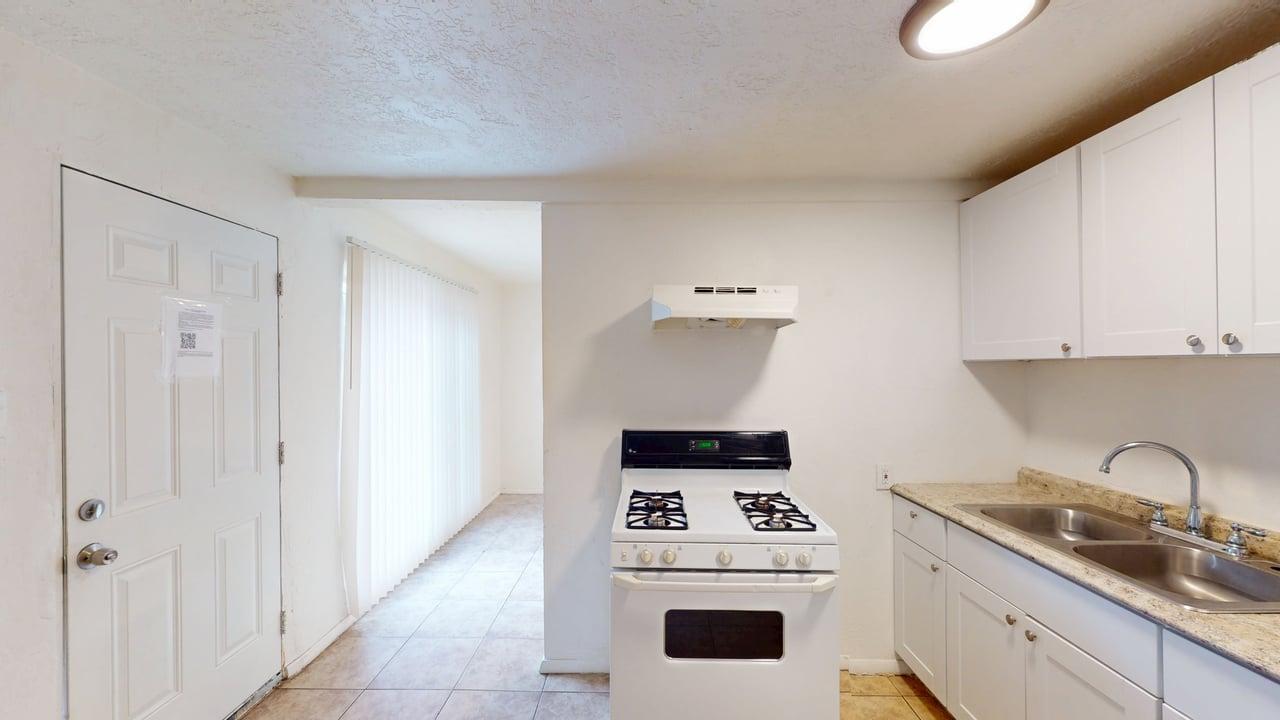 Photo 10 — 6720 Cochiti Road SE