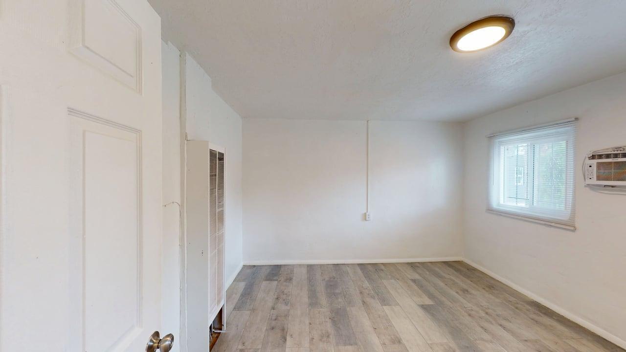 Photo 15 — 6720 Cochiti Road SE