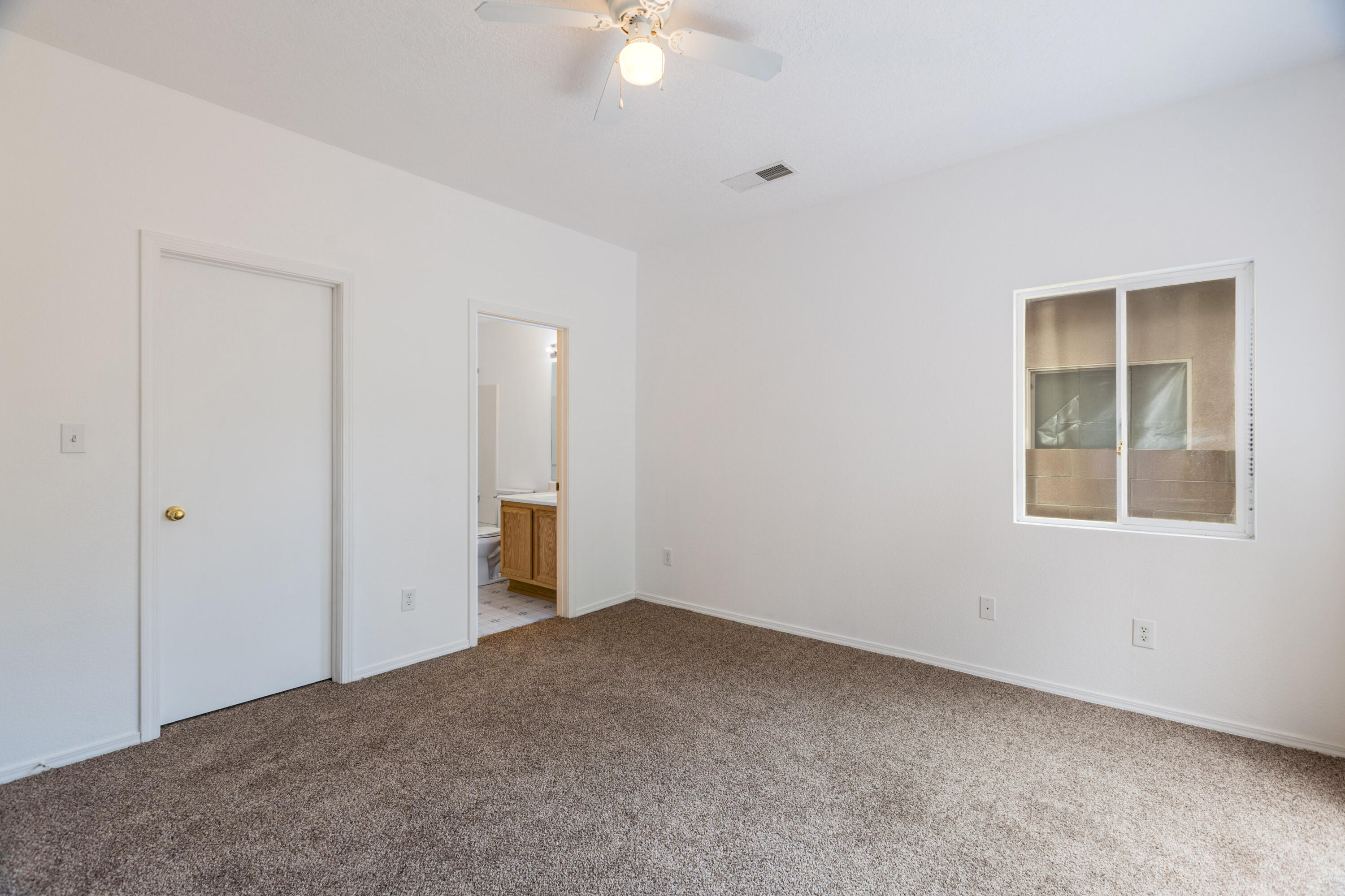 Photo 13 — 7524 Cricket Hill Drive NE