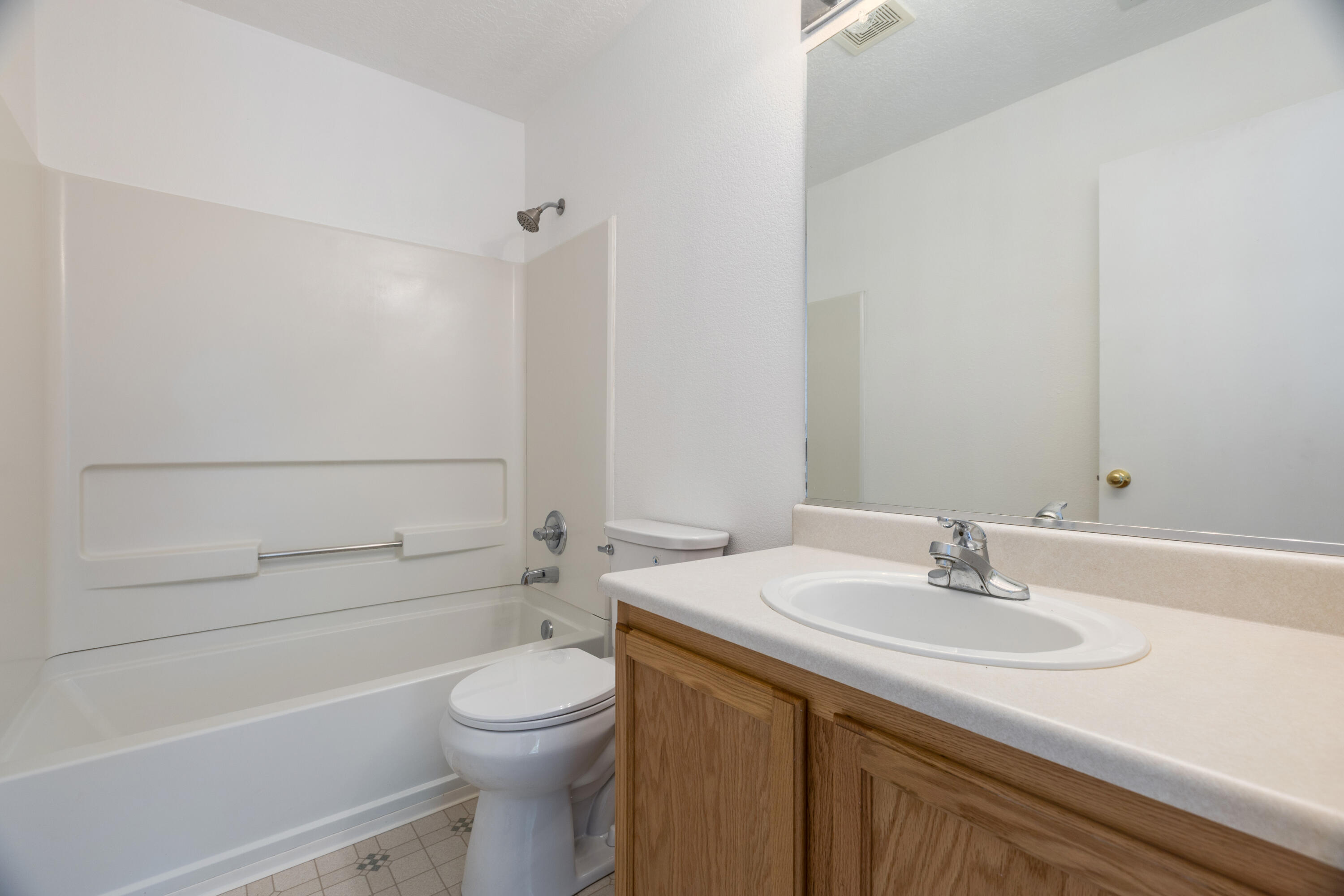 Photo 15 — 7524 Cricket Hill Drive NE