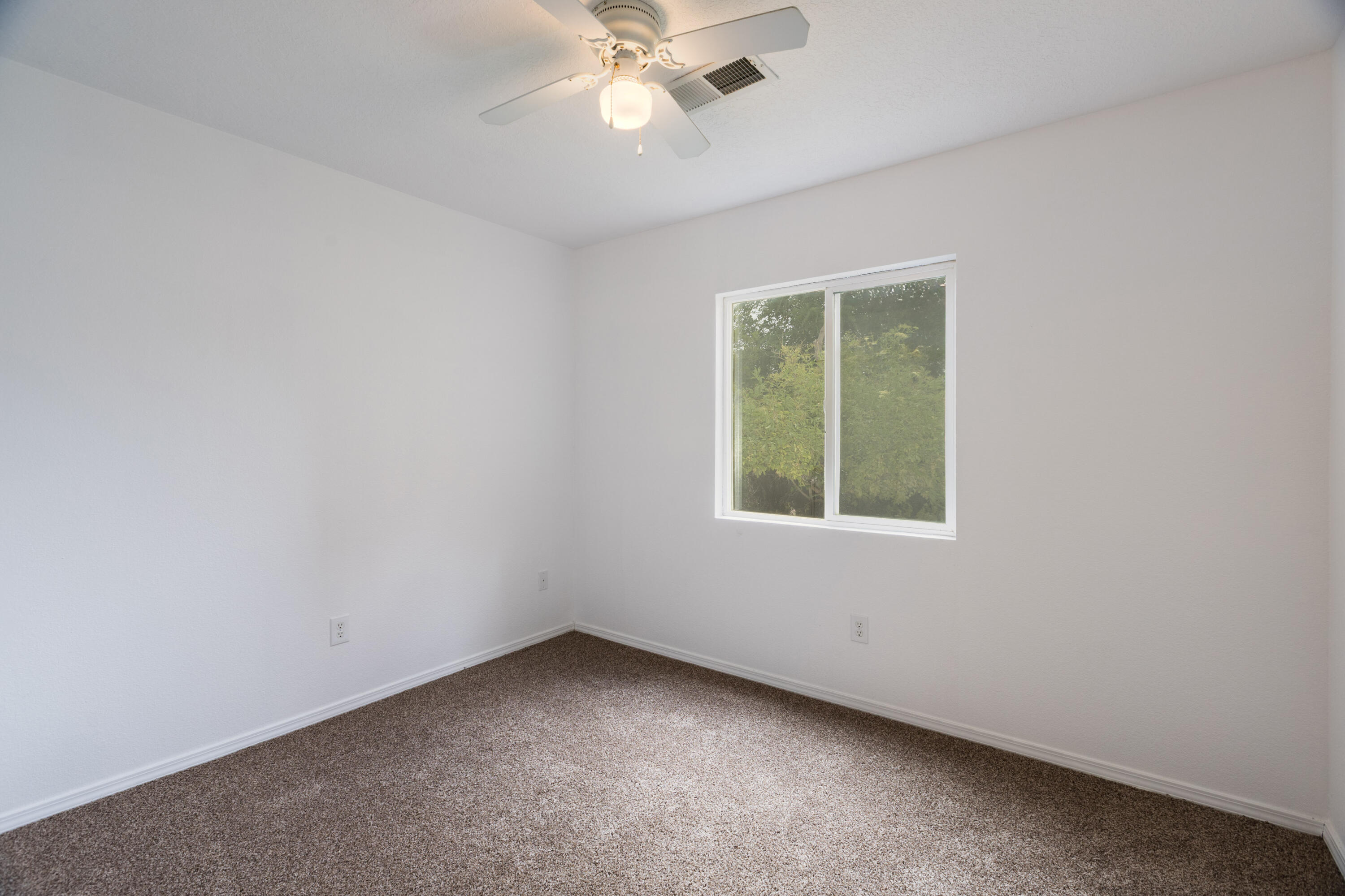 Photo 16 — 7524 Cricket Hill Drive NE