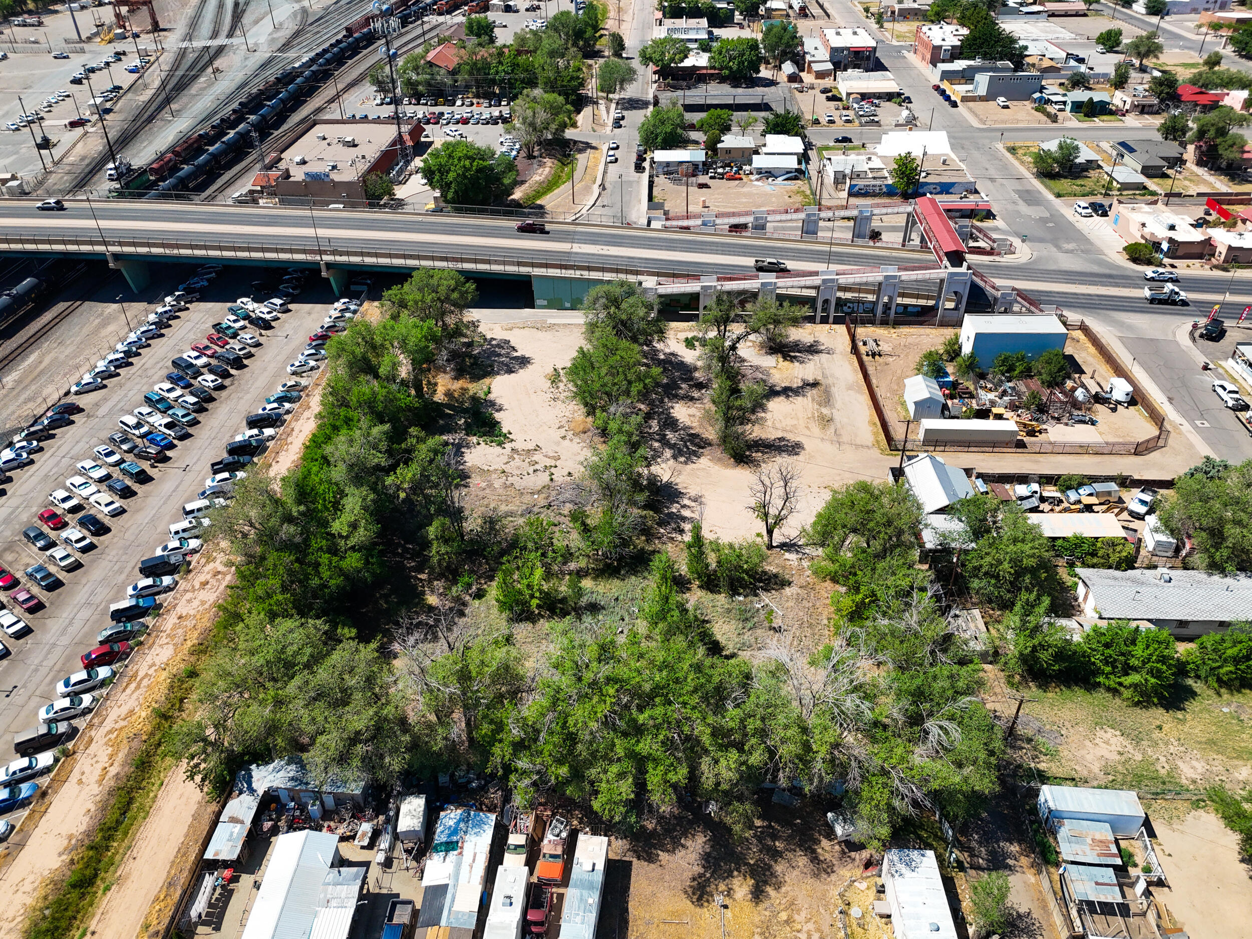 Photo 13 — 100 & 112 W Reinken Avenue