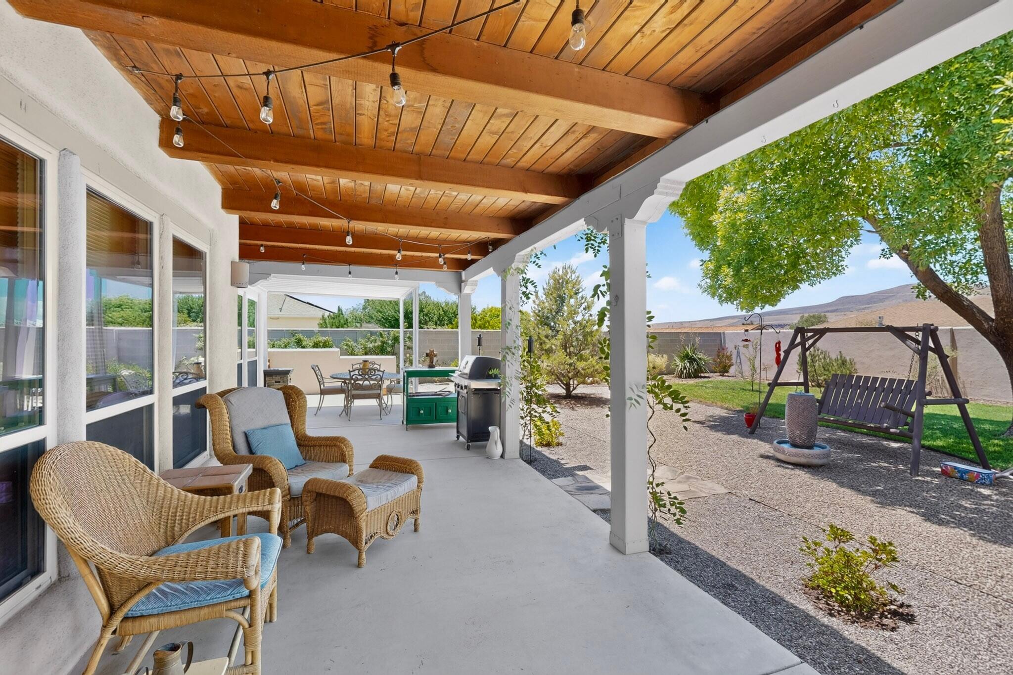 Photo 12 — 1425 Crestview Drive SW