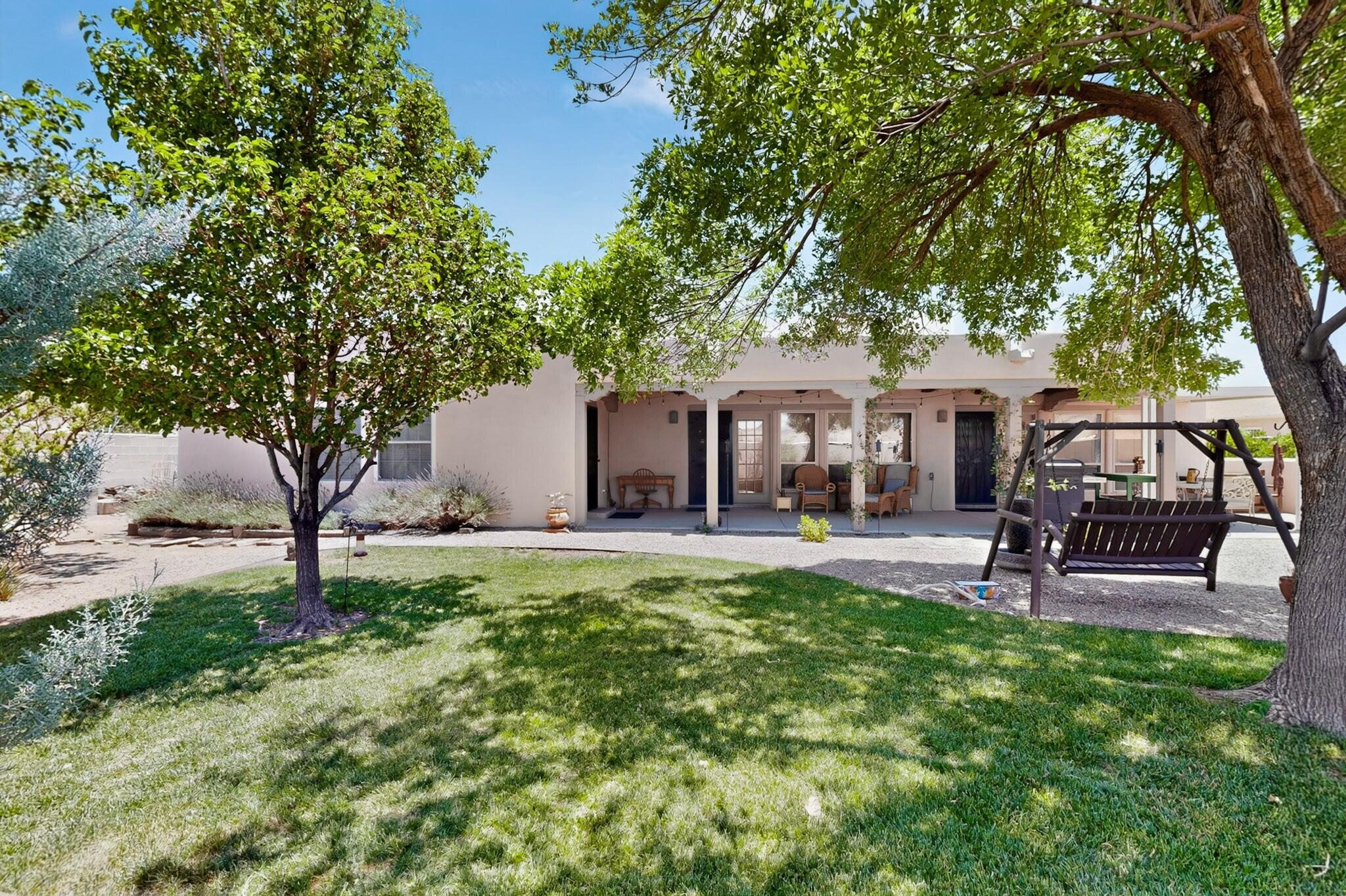 Photo 3 — 1425 Crestview Drive SW