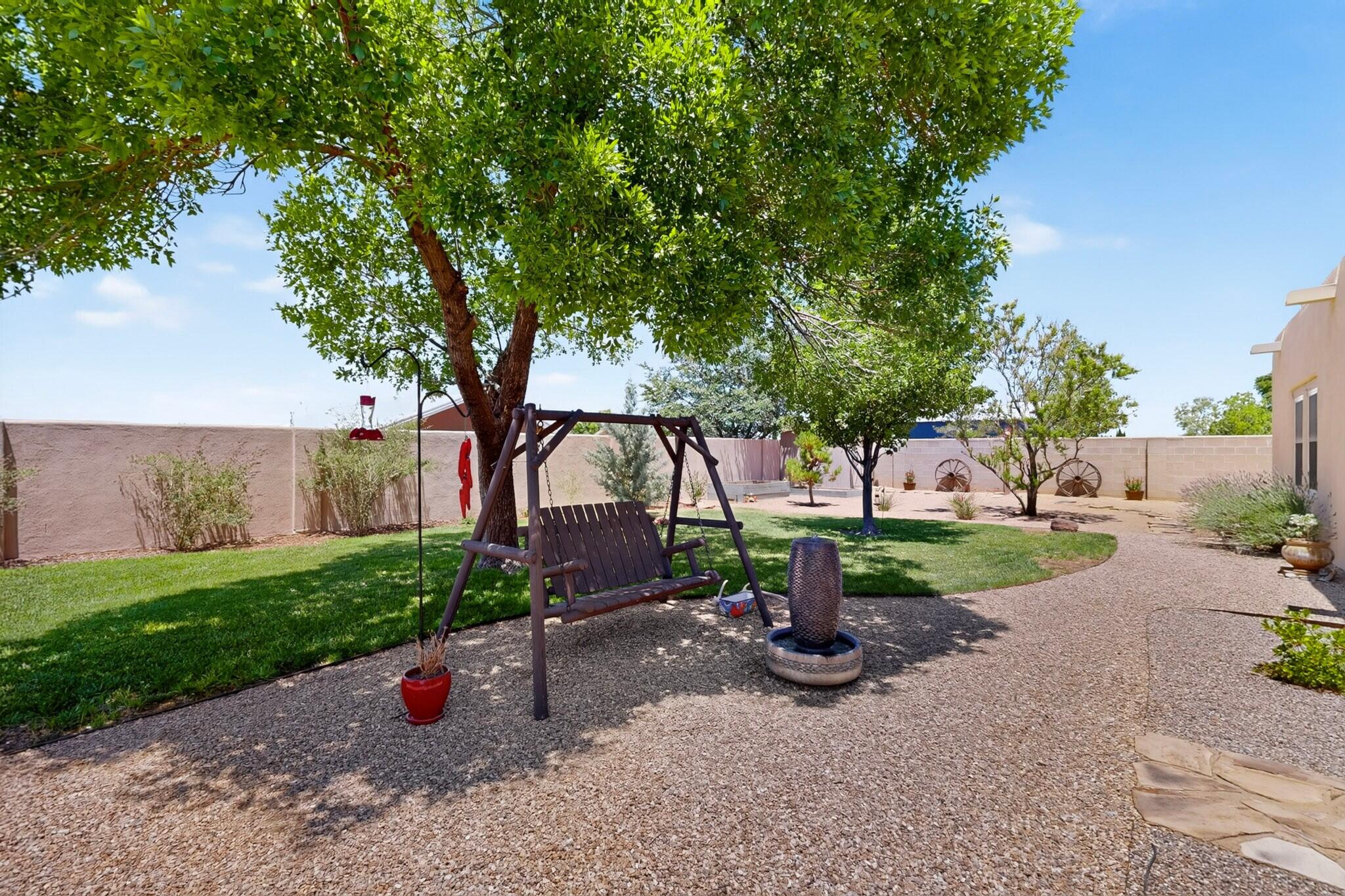 Photo 7 — 1425 Crestview Drive SW
