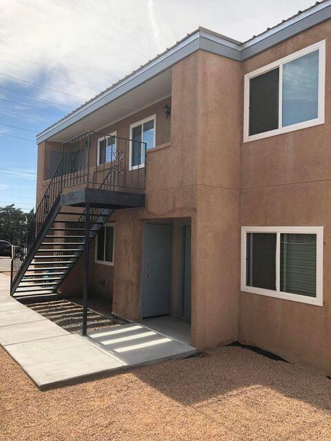 Photo 10 — 1808 Buena Vista Drive SE 2