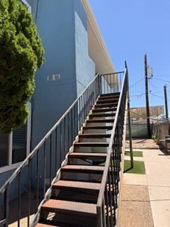 Photo 2 — 1812 Buena Vista Drive SE 4
