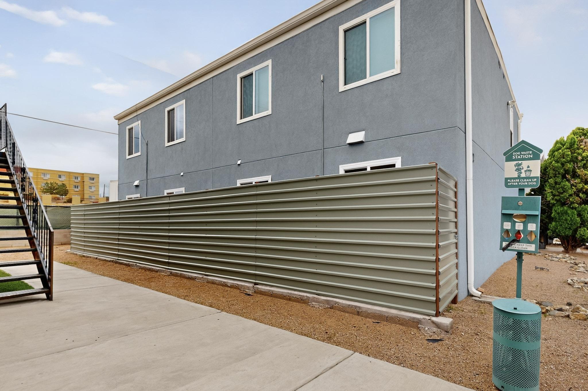 Photo 8 — 1812 Buena Vista Drive SE 4