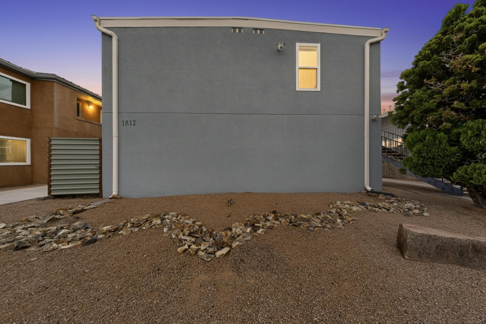 Photo 9 — 1812 Buena Vista Drive SE 4