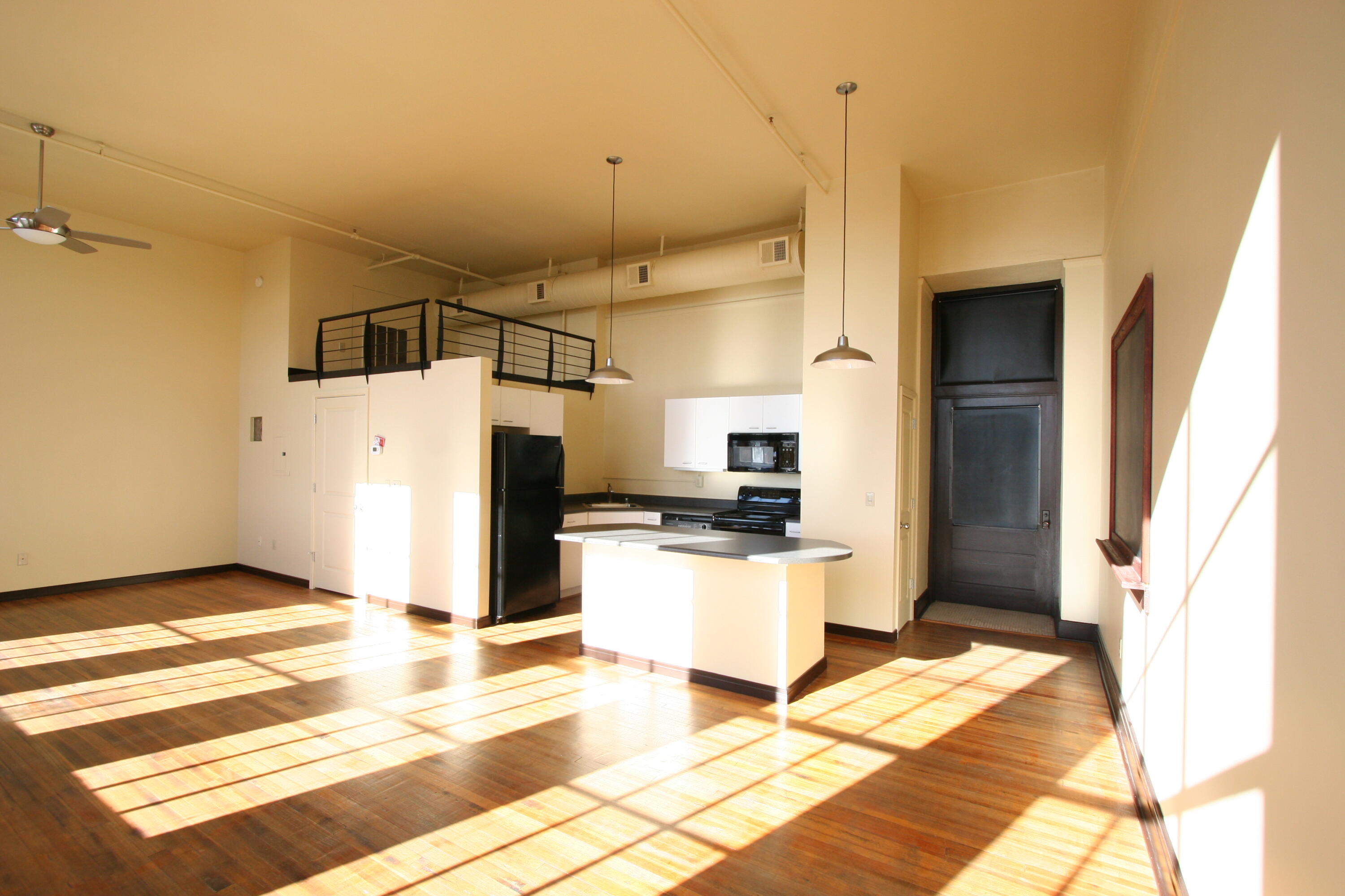 Photo 2 — 301 Central Avenue NE 308